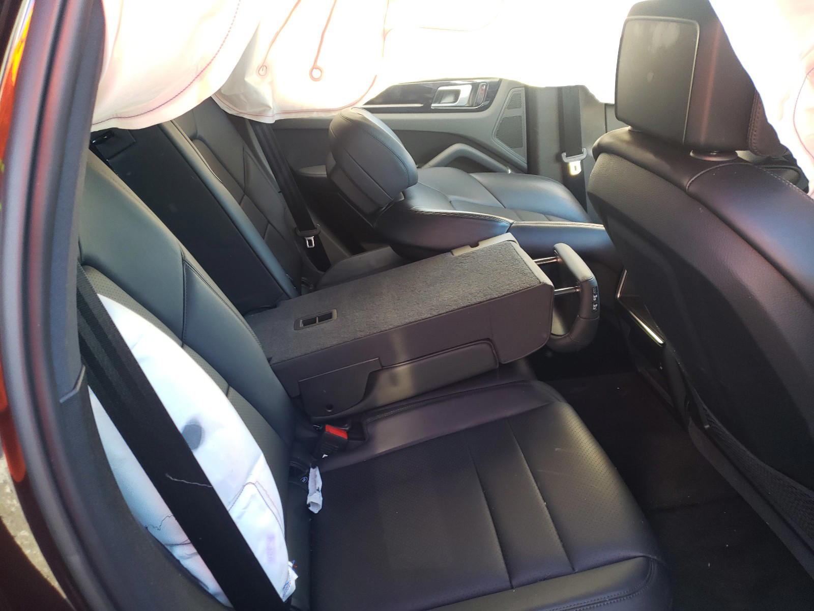 Photo 6 from auction – 2019 PORSCHE CAYENNE SE with VIN WP1AE2AY8KDA50371