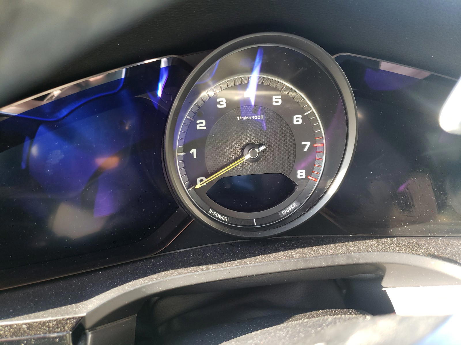 Photo 8 from auction – 2019 PORSCHE CAYENNE SE with VIN WP1AE2AY8KDA50371