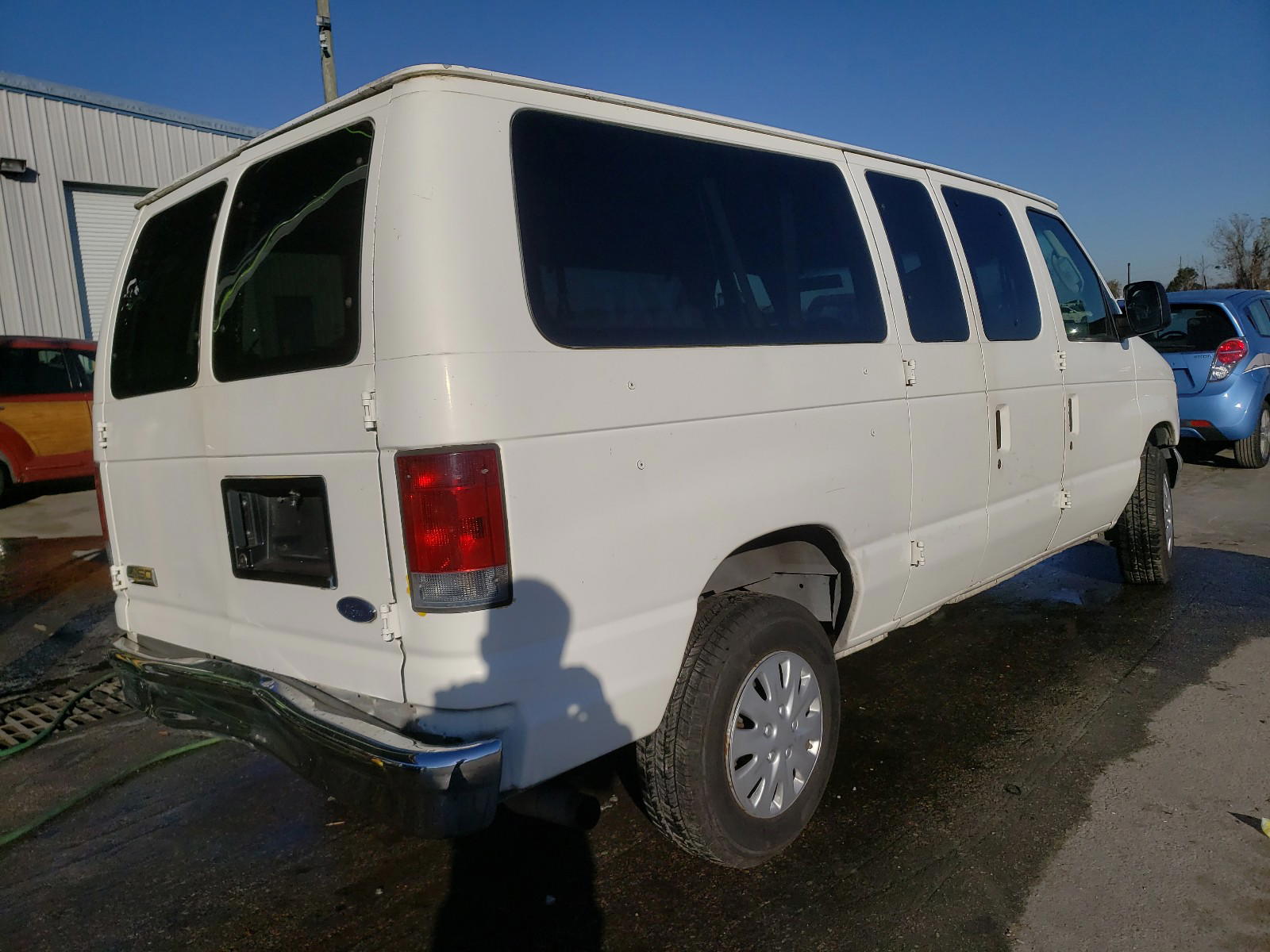 Photo 4 from auction – 2007 FORD ECONOLINE with VIN 1FMNE11LX7DA75499