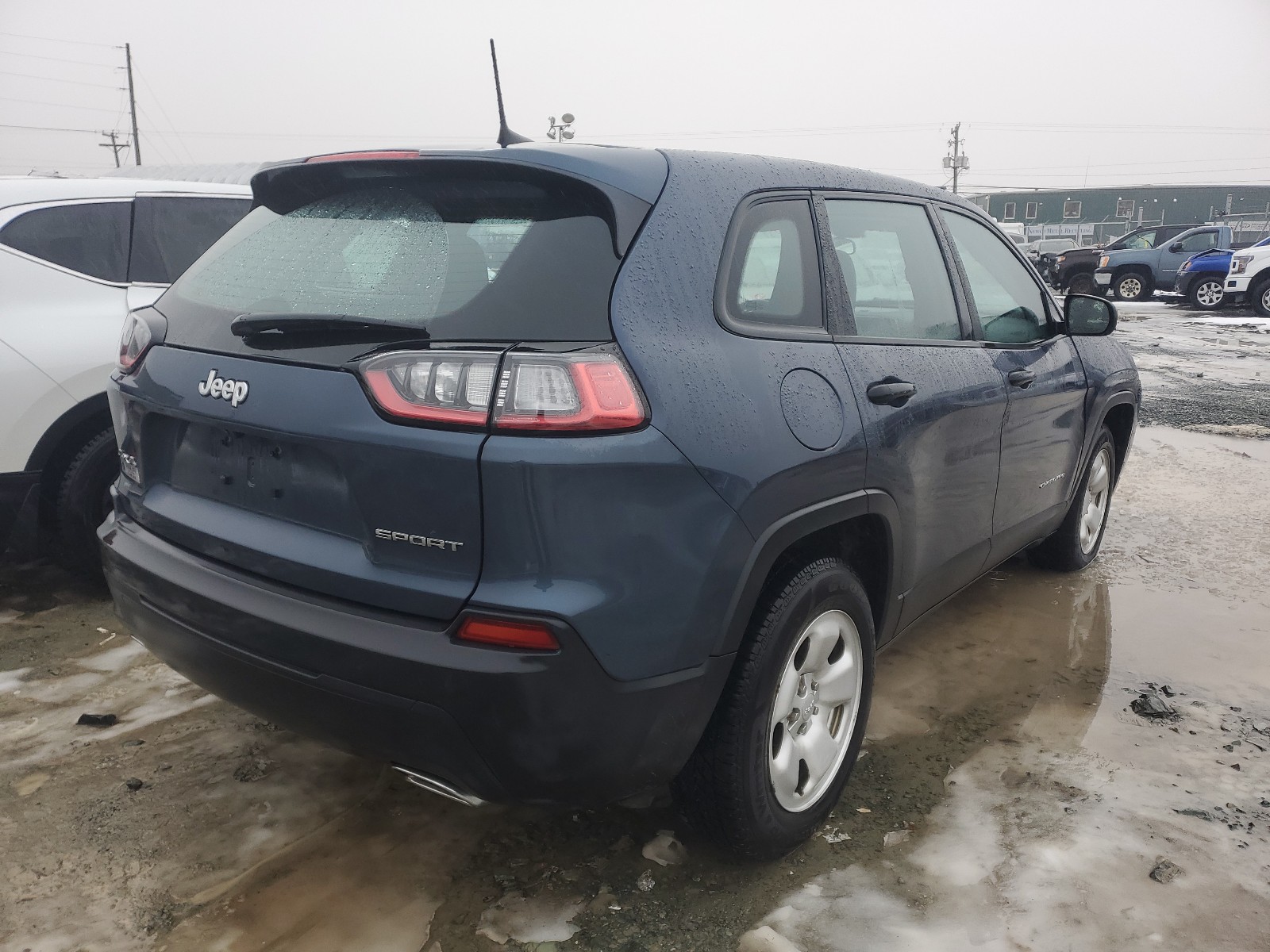 Photo 4 from auction – 2019 JEEP CHEROKEE S with VIN 1C4PJMAX9KD436355