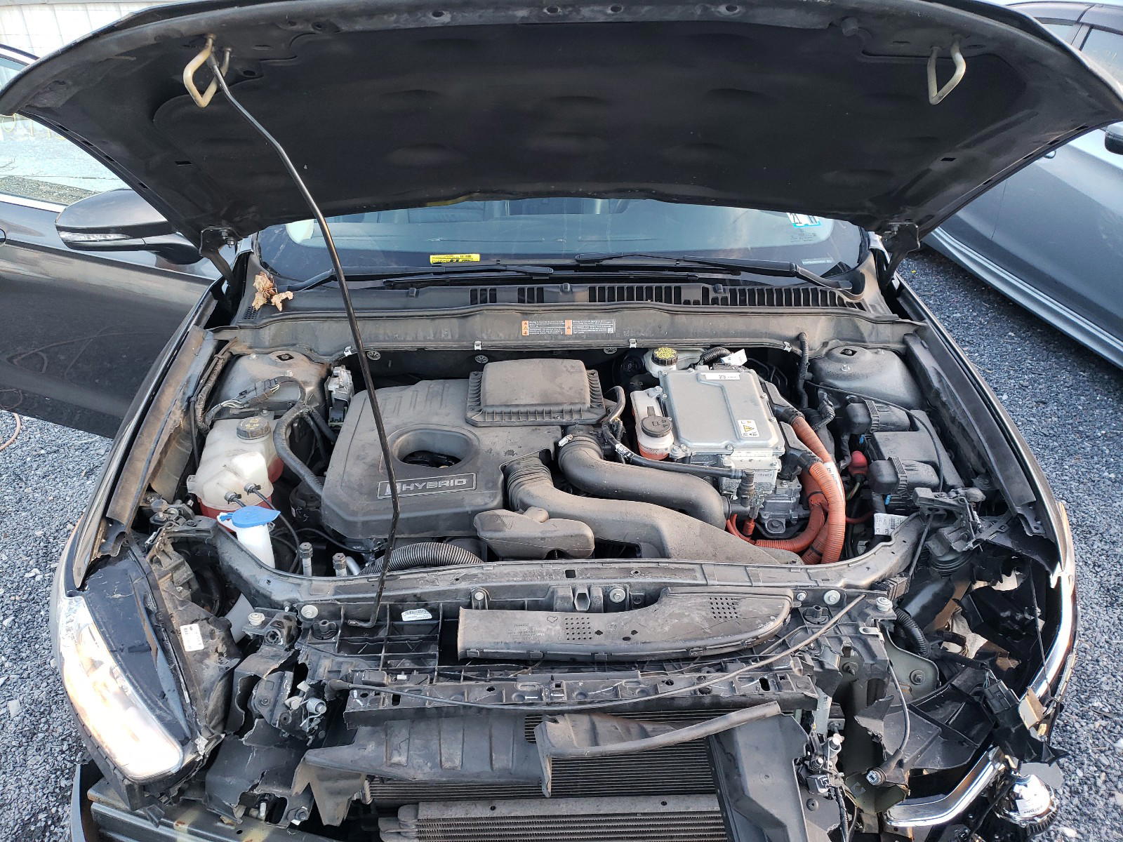 Photo 7 from auction – 2016 FORD FUSION SE with VIN 3FA6P0LU3GR169501