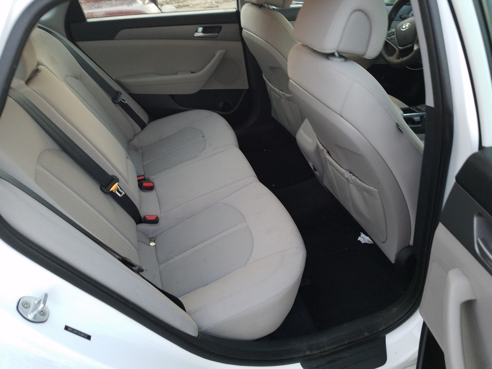 Photo 6 from auction – 2016 HYUNDAI SONATA SE with VIN 5NPE24AF1GH366122