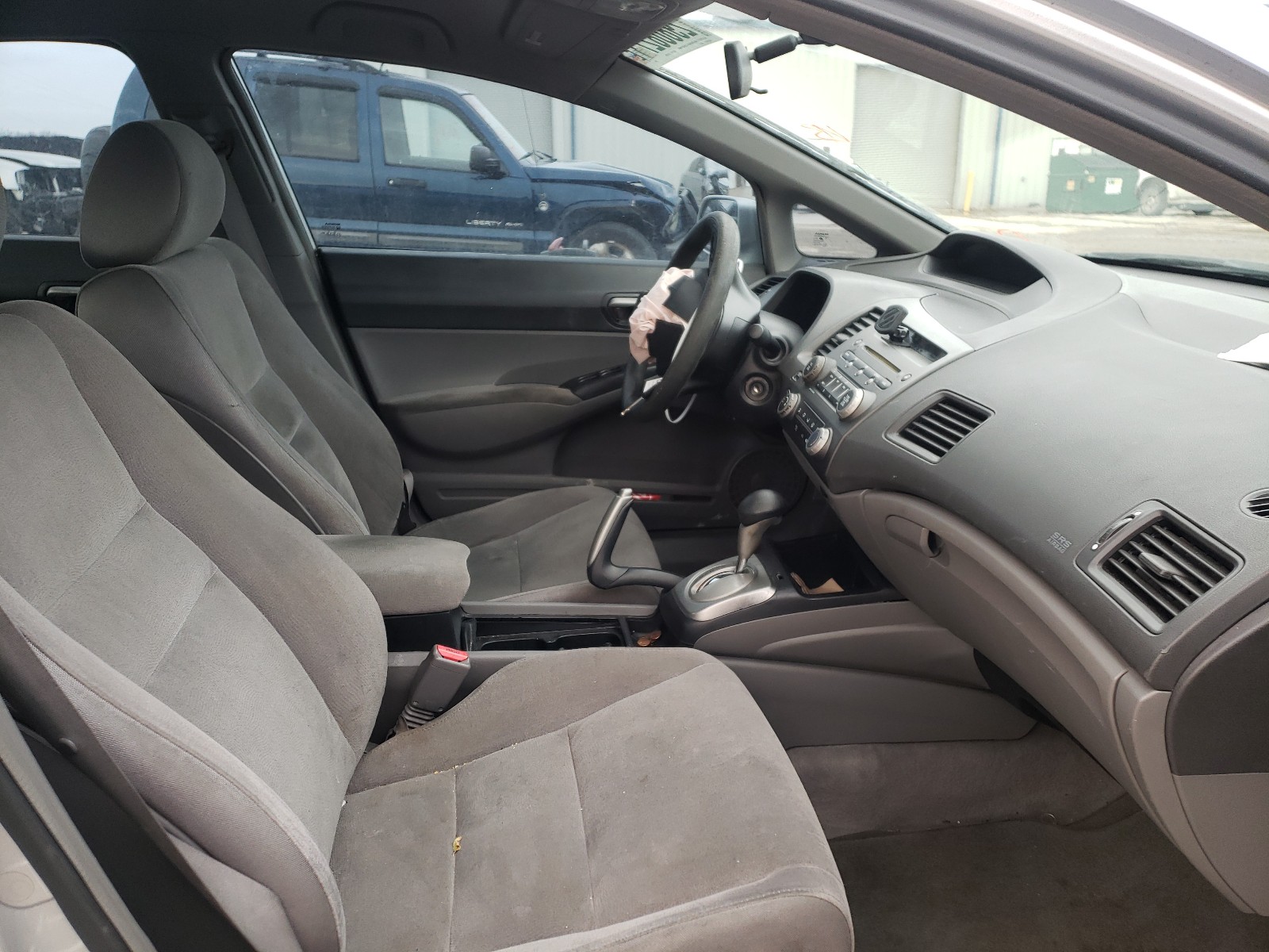 Photo 5 from auction – 2006 HONDA CIVIC with VIN 1HGFA16506L118378