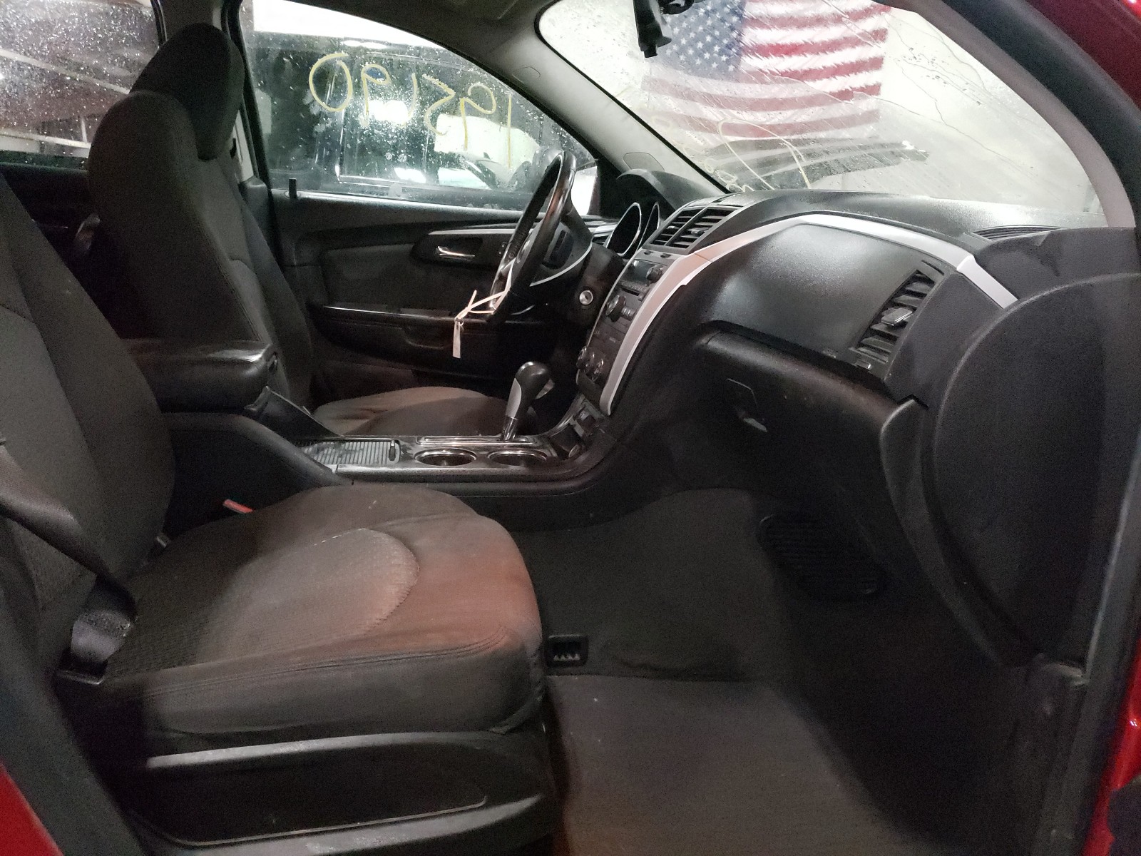 Photo 5 from auction – 2012 CHEVROLET TRAVERSE L with VIN 1GNKVGED8CJ262854