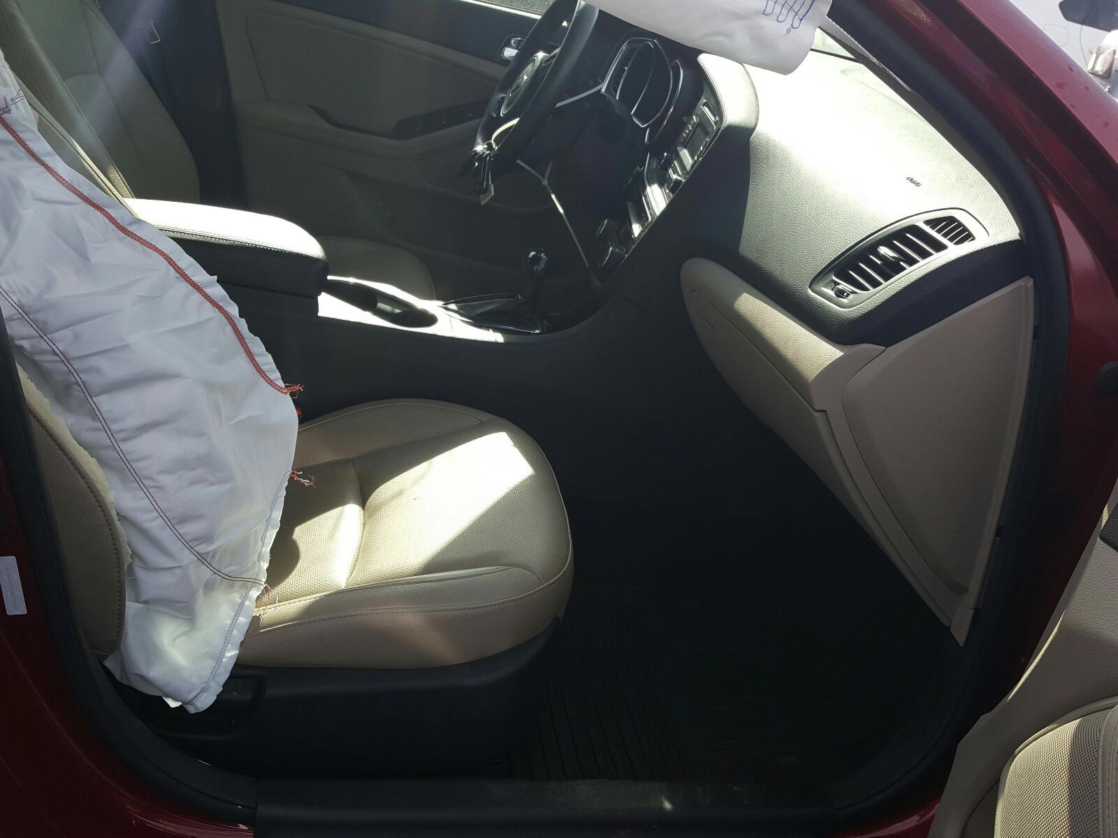 Photo 5 from auction – 2014 KIA OPTIMA EX with VIN 5XXGN4A78EG270344