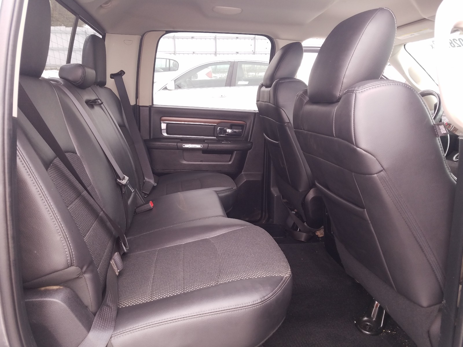Foto 6 de la subasta – 2016 RAM 1500 LARAM con VIN 1C6RR7VM3GS315334