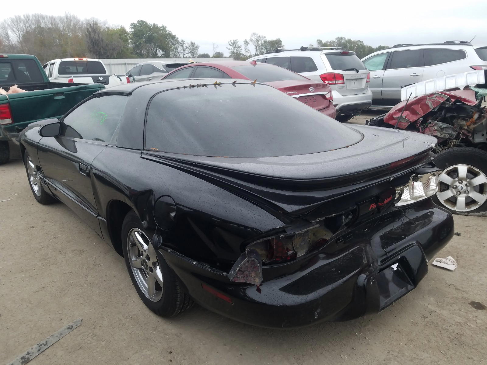 Photo 3 from auction – 2002 PONTIAC FIREBIRD with VIN 2G2FS22K122124458