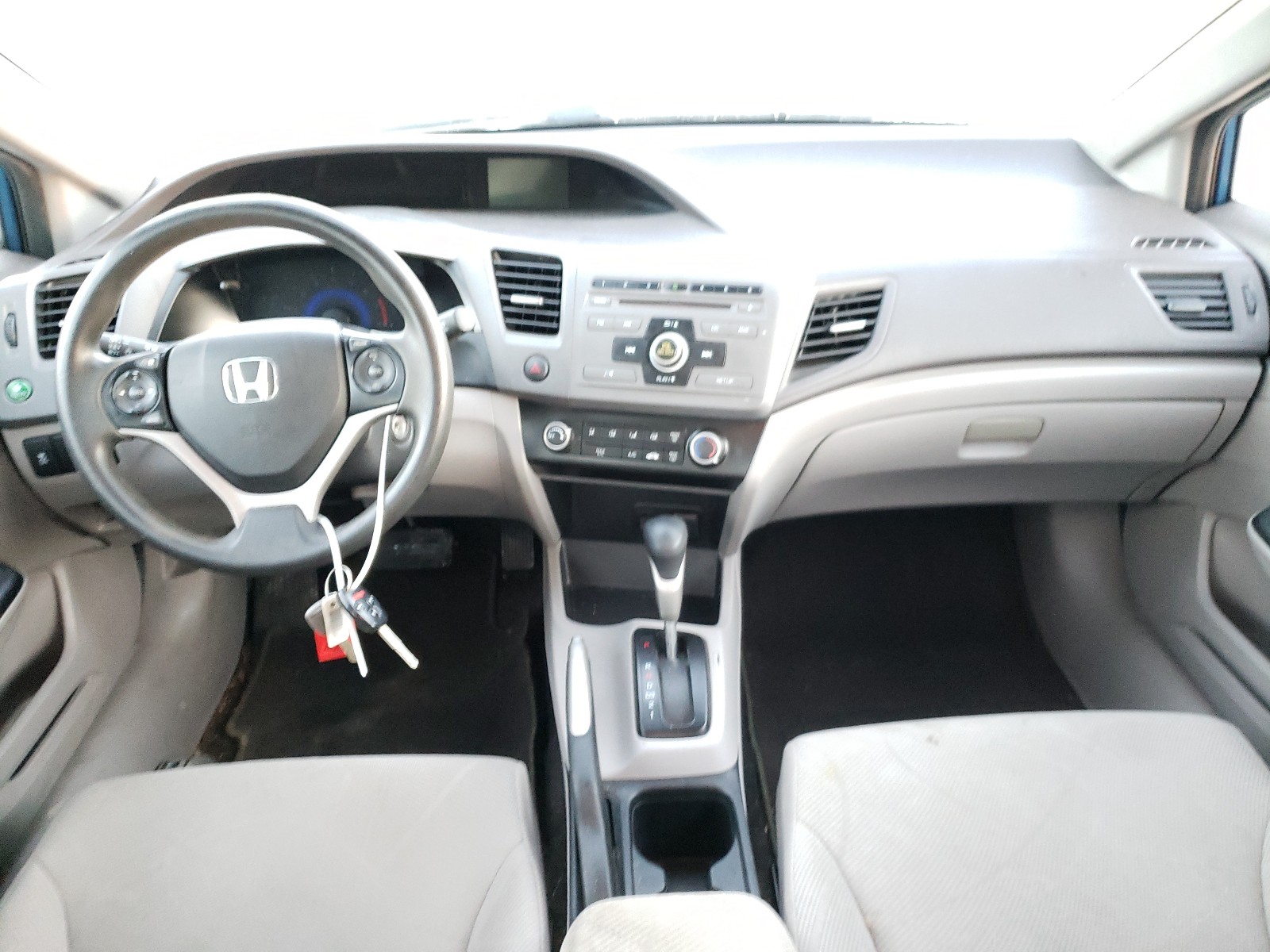 صورة رقم 9 من المزاد - 2012 HONDA CIVIC LX مع VIN 19XFB2F59CE060423