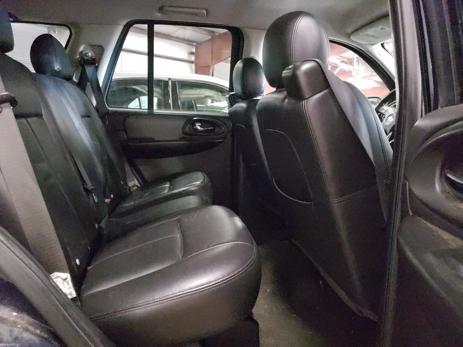 Photo 6 from auction – 2007 CHEVROLET TRAILBLAZE with VIN 1GNDT13S872155574