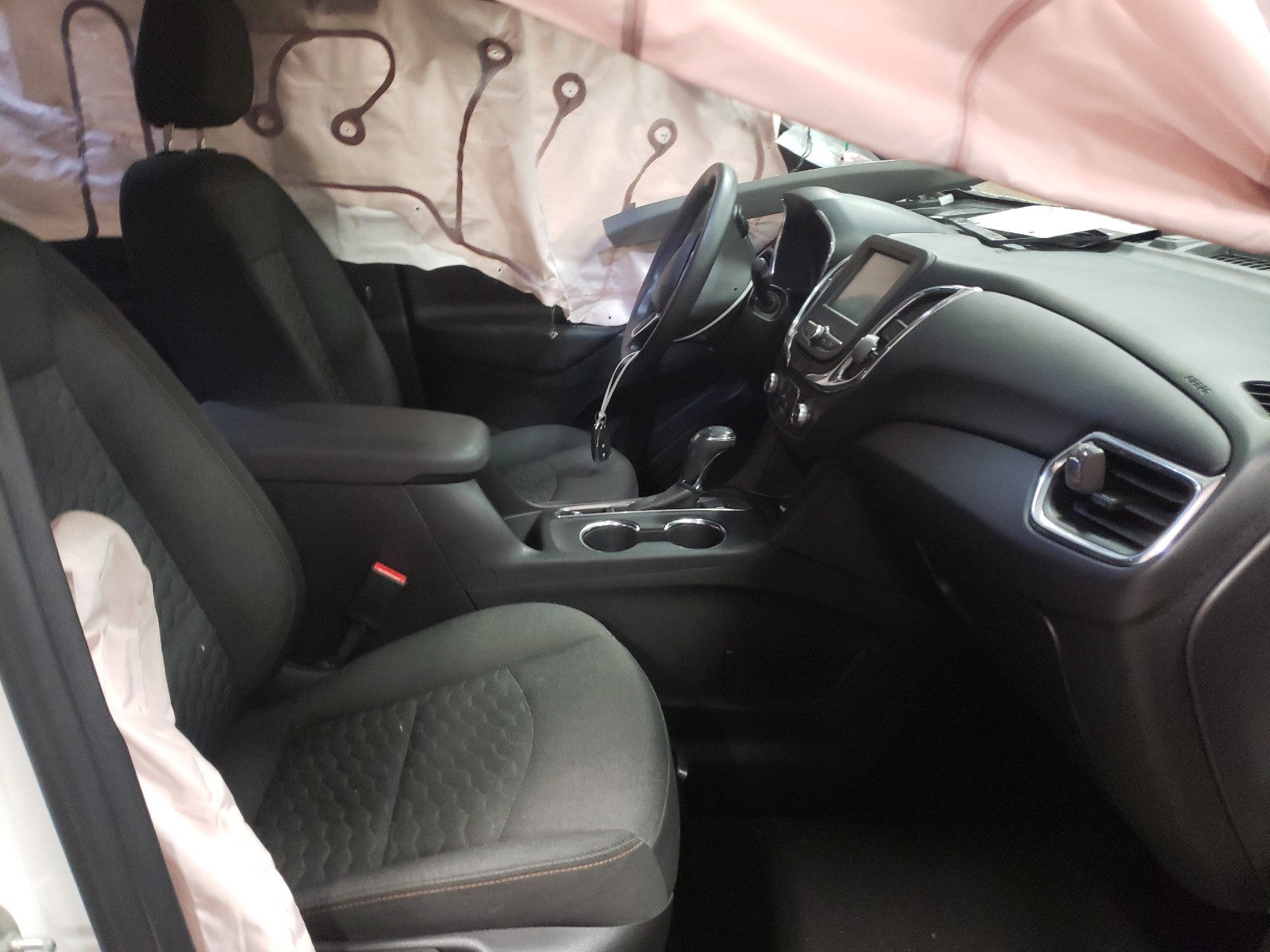Photo 5 from auction – 2018 CHEVROLET EQUINOX LT with VIN 2GNAXJEV4J6338320