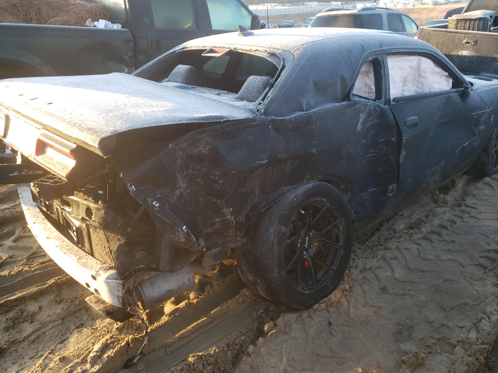 Photo 9 from auction – 2016 DODGE CHALLENGER with VIN 2C3CDZC90GH117152