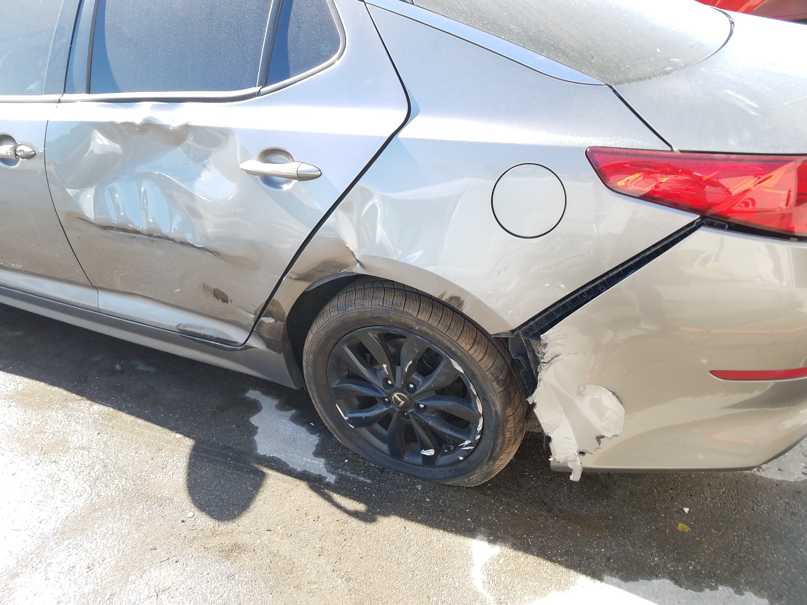 Photo 9 from auction – 2015 KIA OPTIMA LX with VIN 5XXGM4A77FG452010
