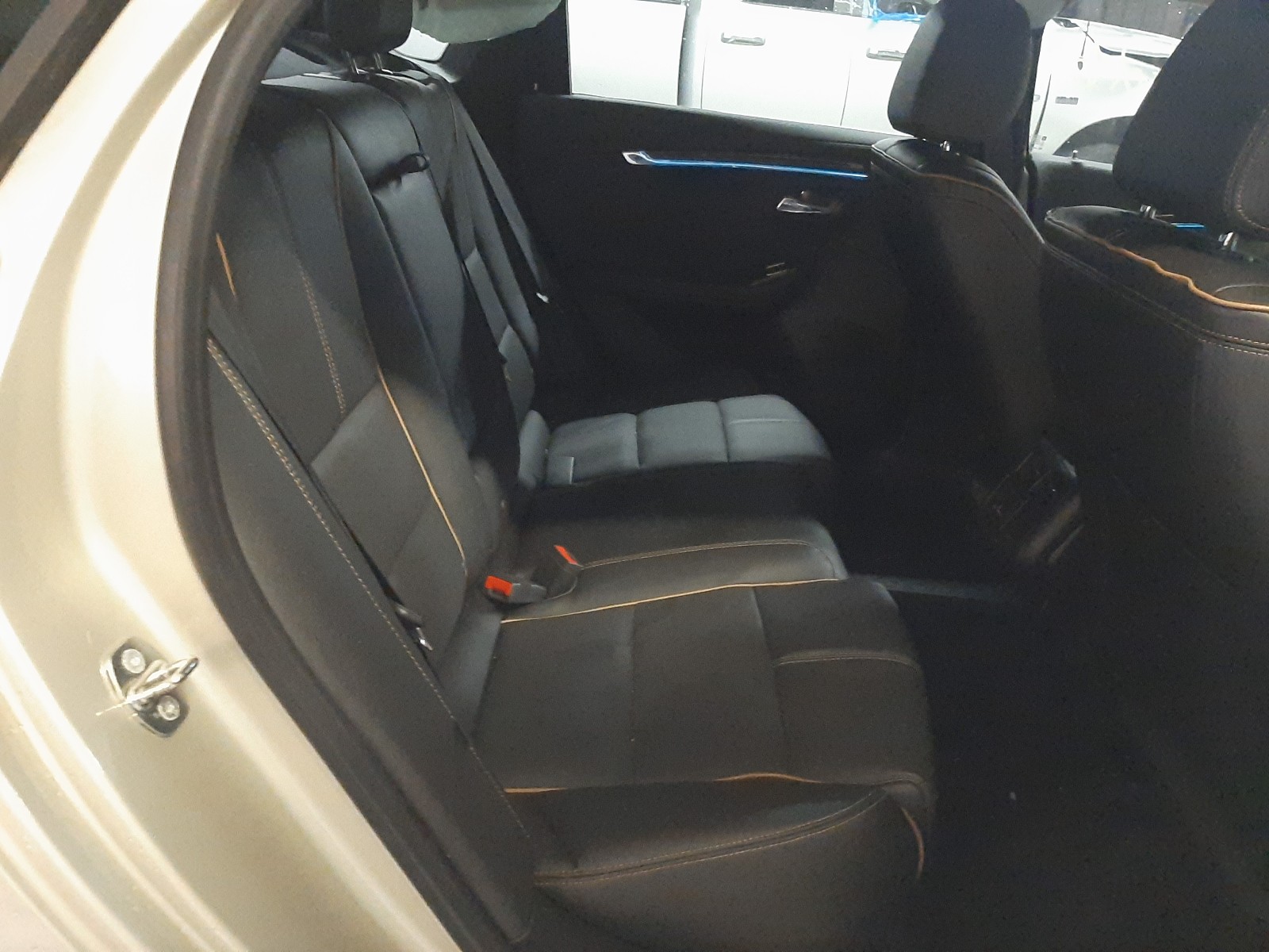 Photo 6 from auction – 2015 CHEVROLET IMPALA LTZ with VIN 2G1165S31F9117018