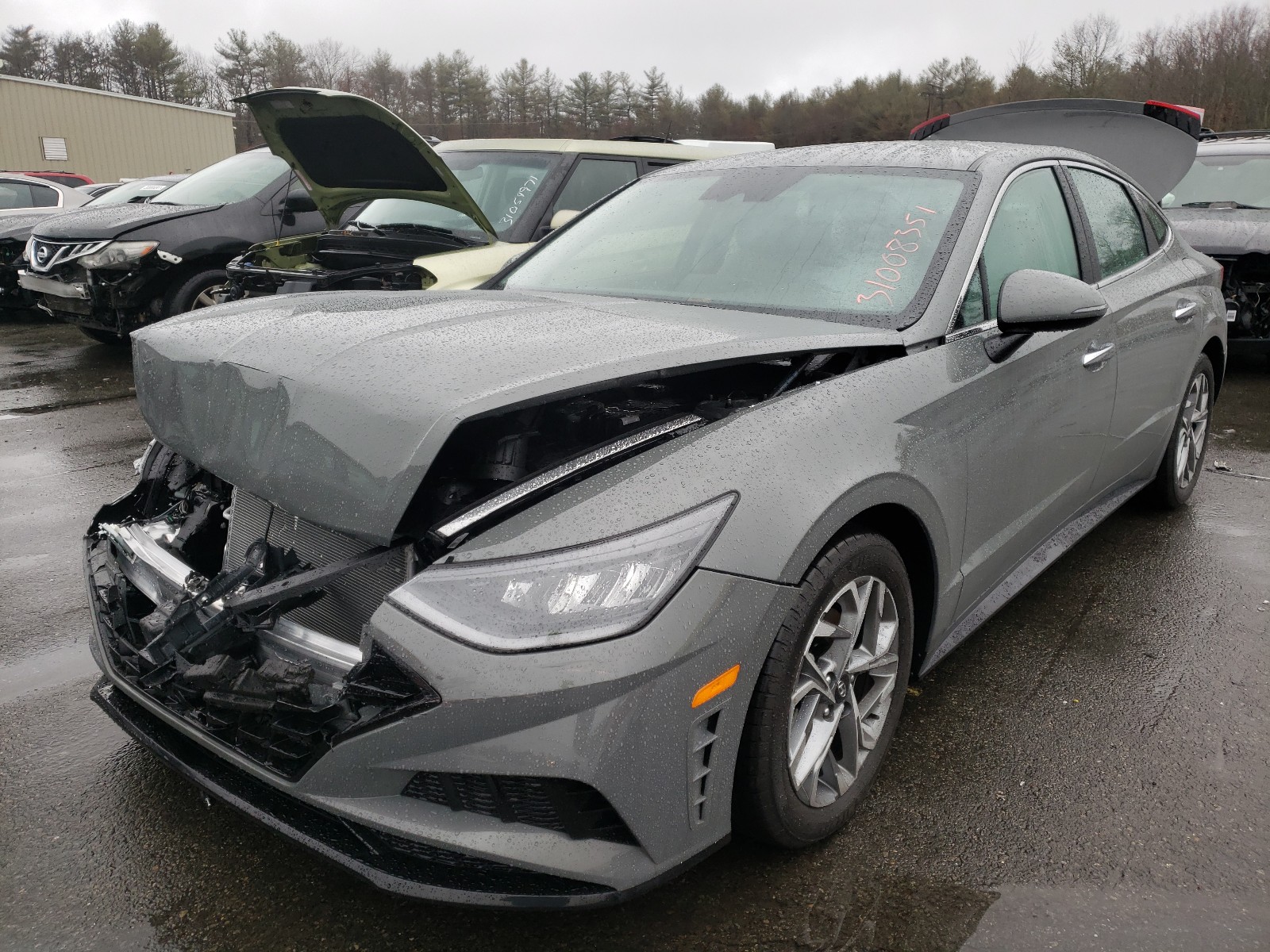 Photo 2 from auction – 2020 HYUNDAI SONATA SEL with VIN 5NPEF4JA3LH047341