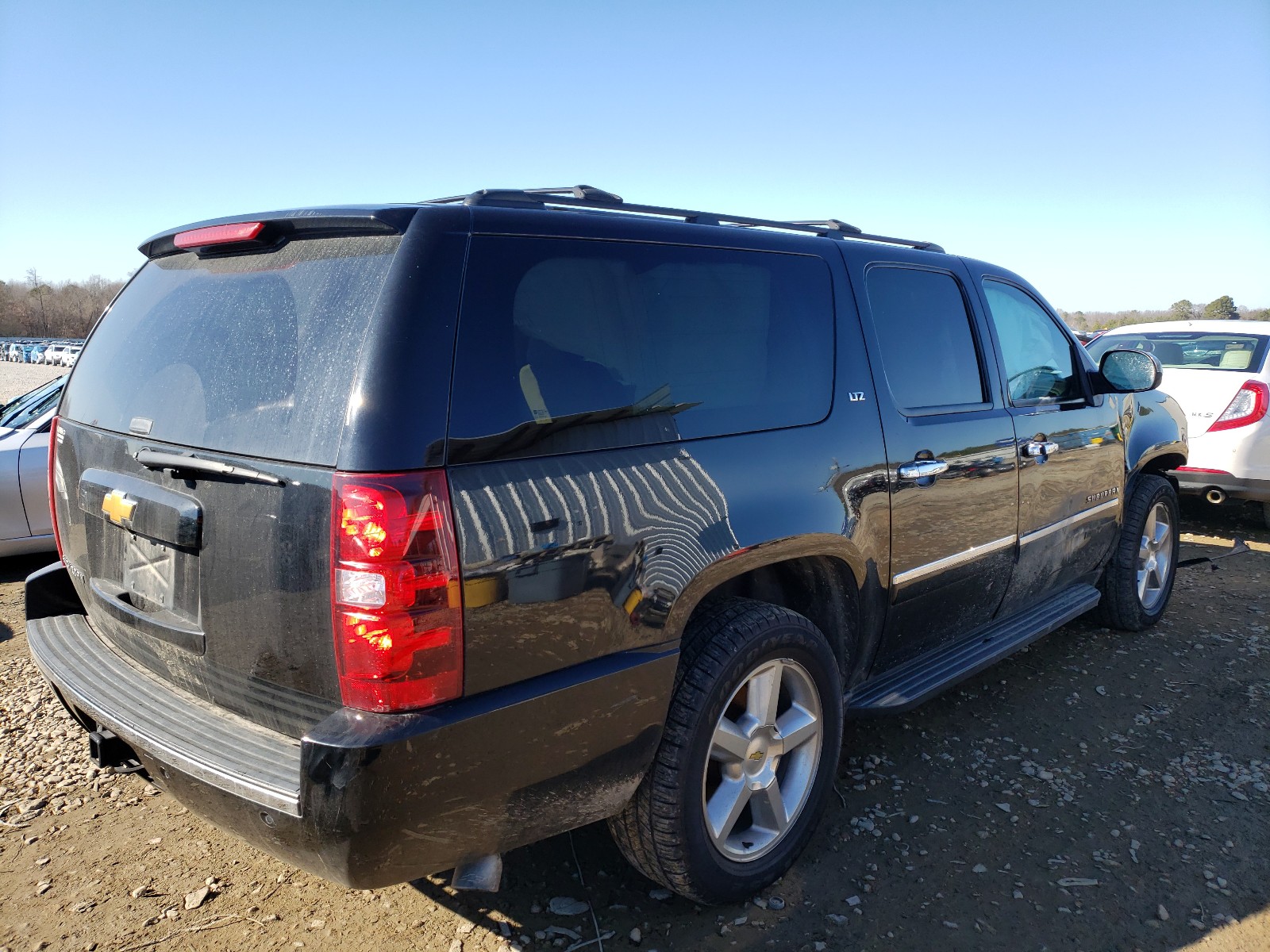 Photo 4 from auction – 2013 CHEVROLET SUBURBAN C with VIN 1GNSCKE06DR123010