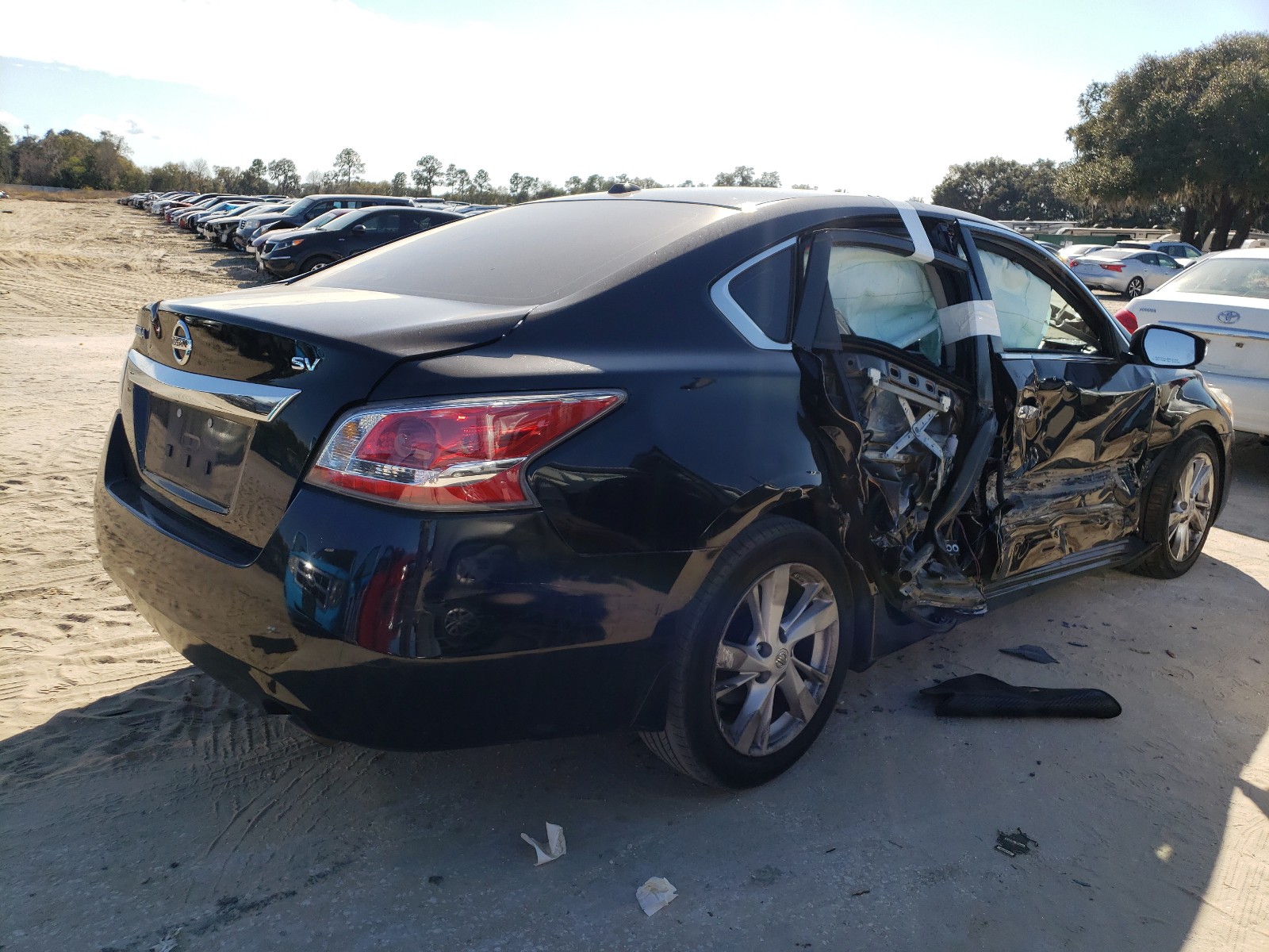 Photo 4 from auction – 2015 NISSAN ALTIMA 2.5 with VIN 1N4AL3AP3FC595576