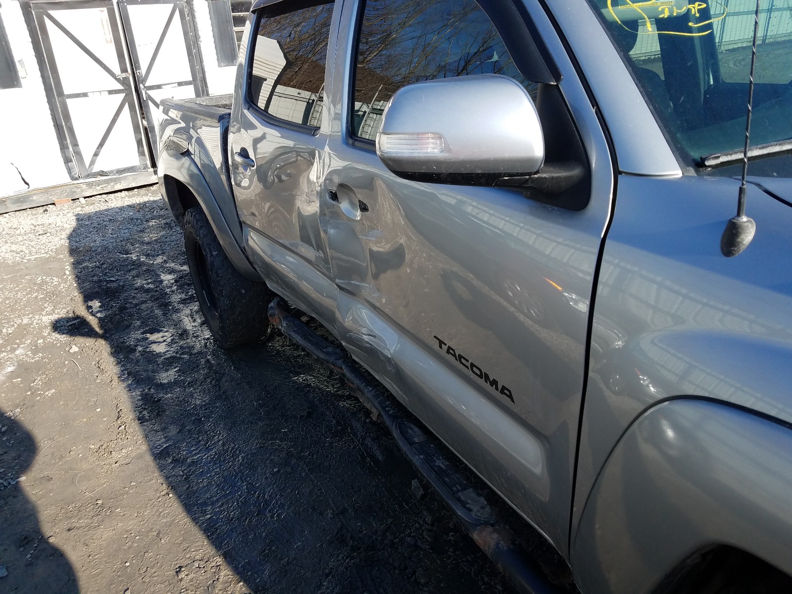 Photo 9 from auction – 2014 TOYOTA TACOMA DOU with VIN 5TFLU4EN2EX097312