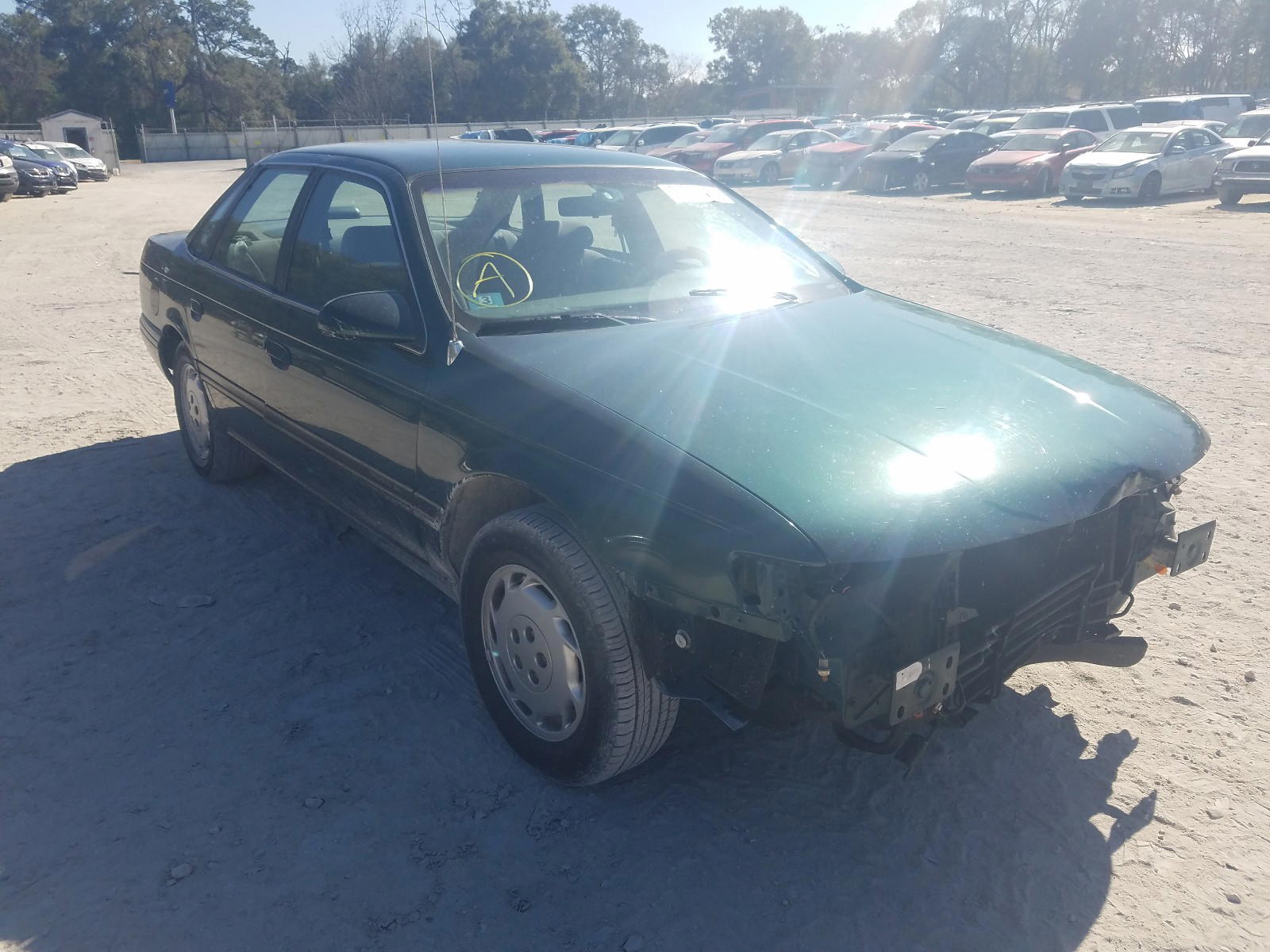 FORD TAURUS GL 1995 with VIN 1FALP5249SA175307 - Photo from auction