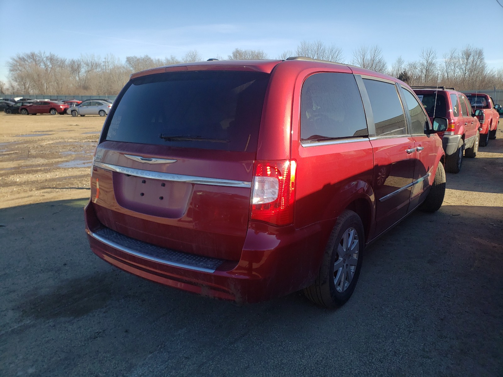 Photo 4 from auction – 2015 CHRYSLER TOWN & COU with VIN 2C4RC1BG1FR577780