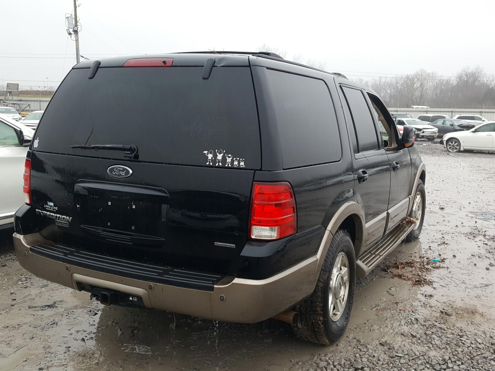 Photo 4 from auction – 2004 FORD EXPEDITION with VIN 1FMFU17L34LA69026