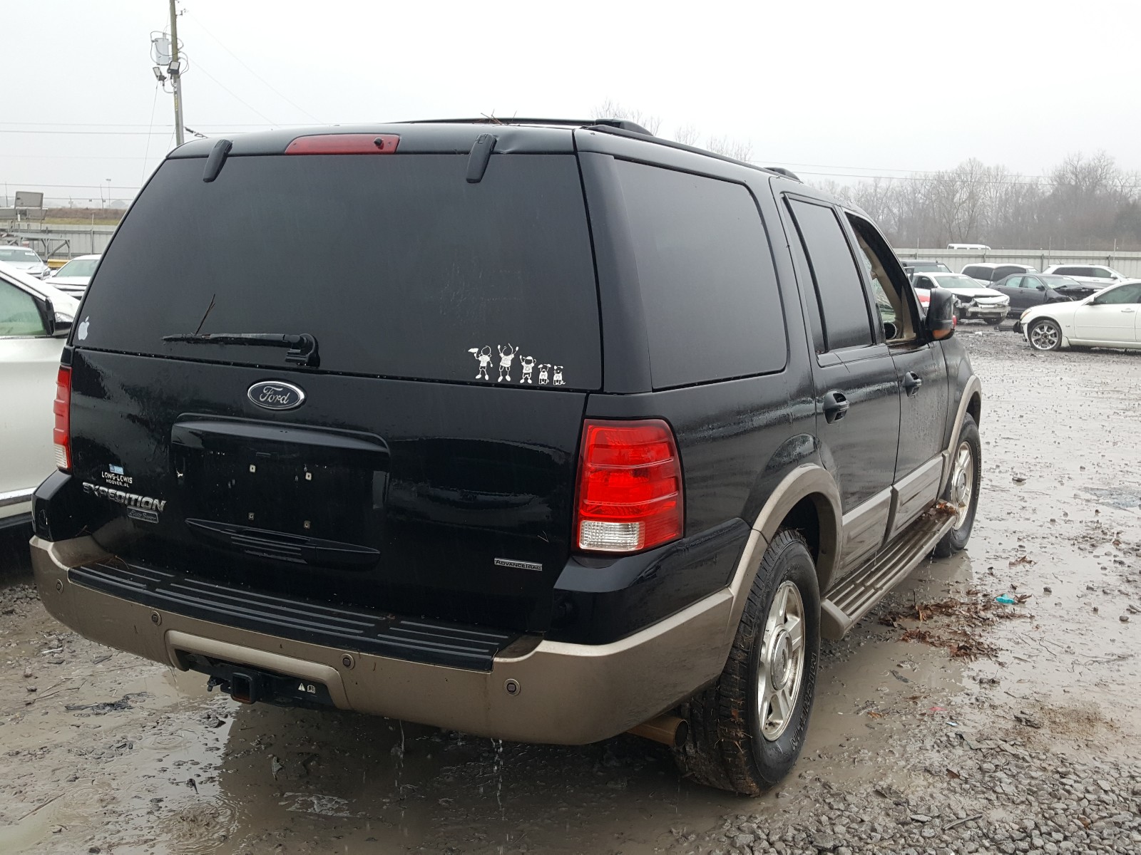 Zdjęcie 4 z aukcji – 2004 FORD EXPEDITION z VIN 1FMFU17L34LA69026