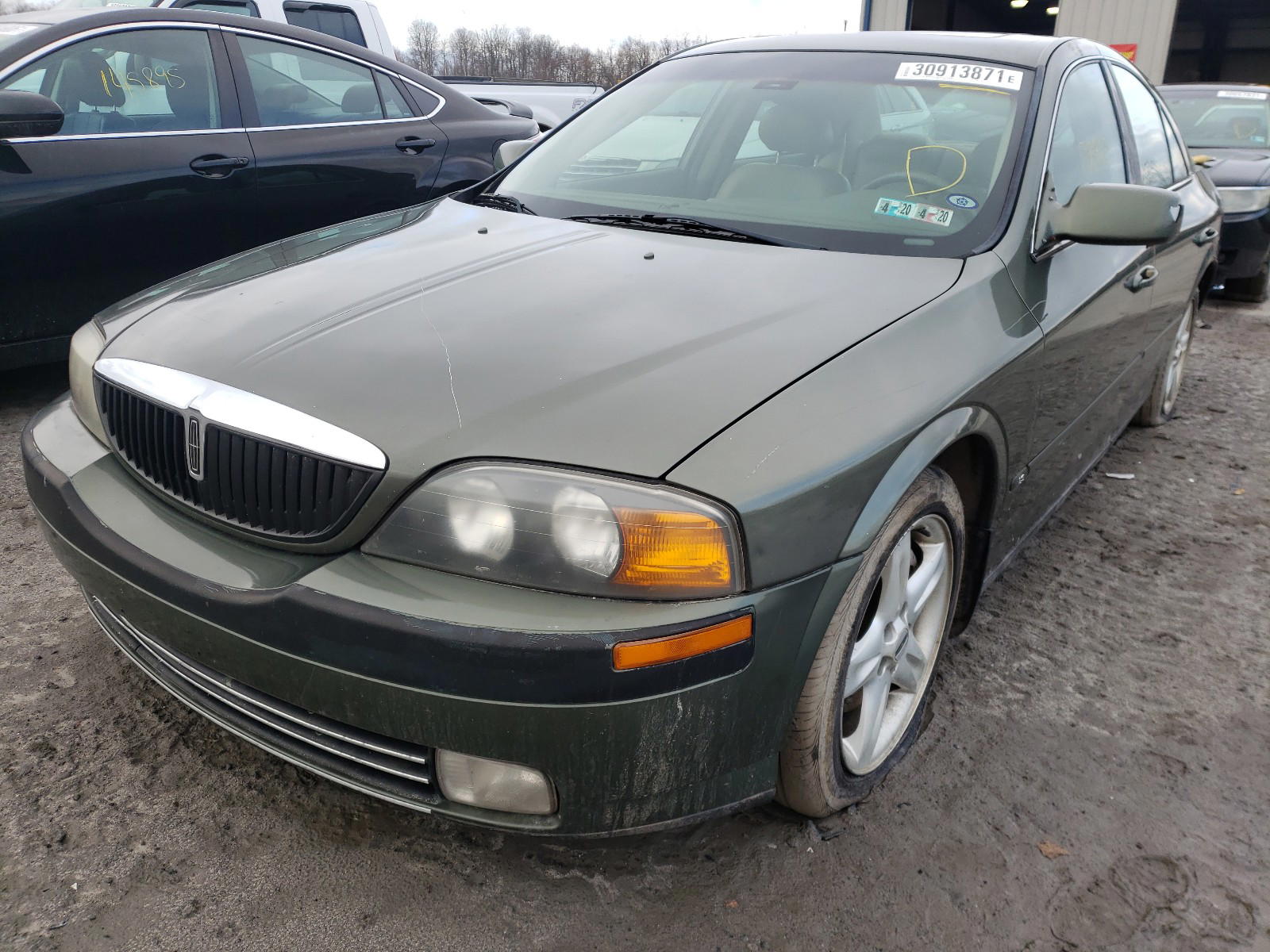 Photo 2 from auction – 2000 LINCOLN LS with VIN 1LNHM87A1YY931510