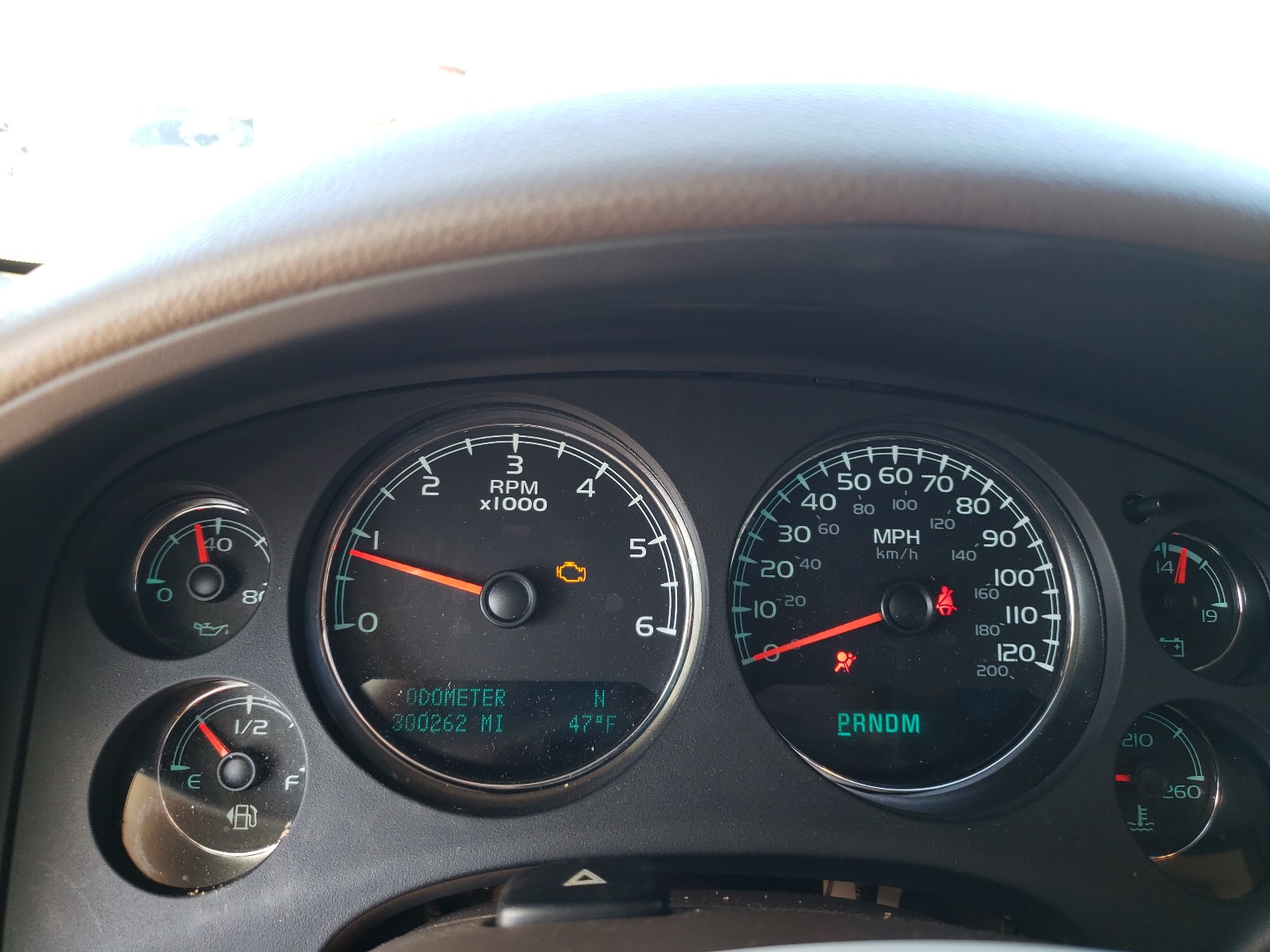 Photo 8 from auction – 2013 CHEVROLET SUBURBAN C with VIN 1GNSCKE06DR123010