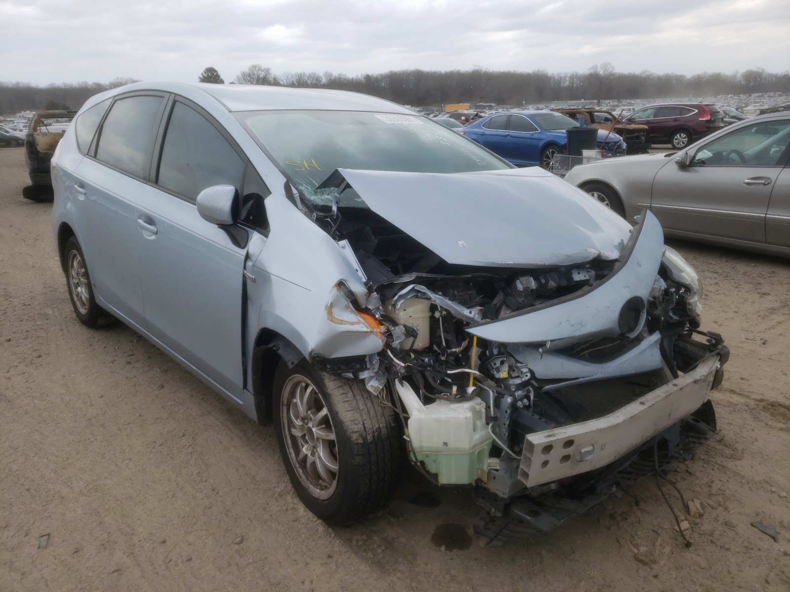 Photo 1 from auction – 2015 TOYOTA PRIUS V with VIN JTDZN3EU9FJ023408