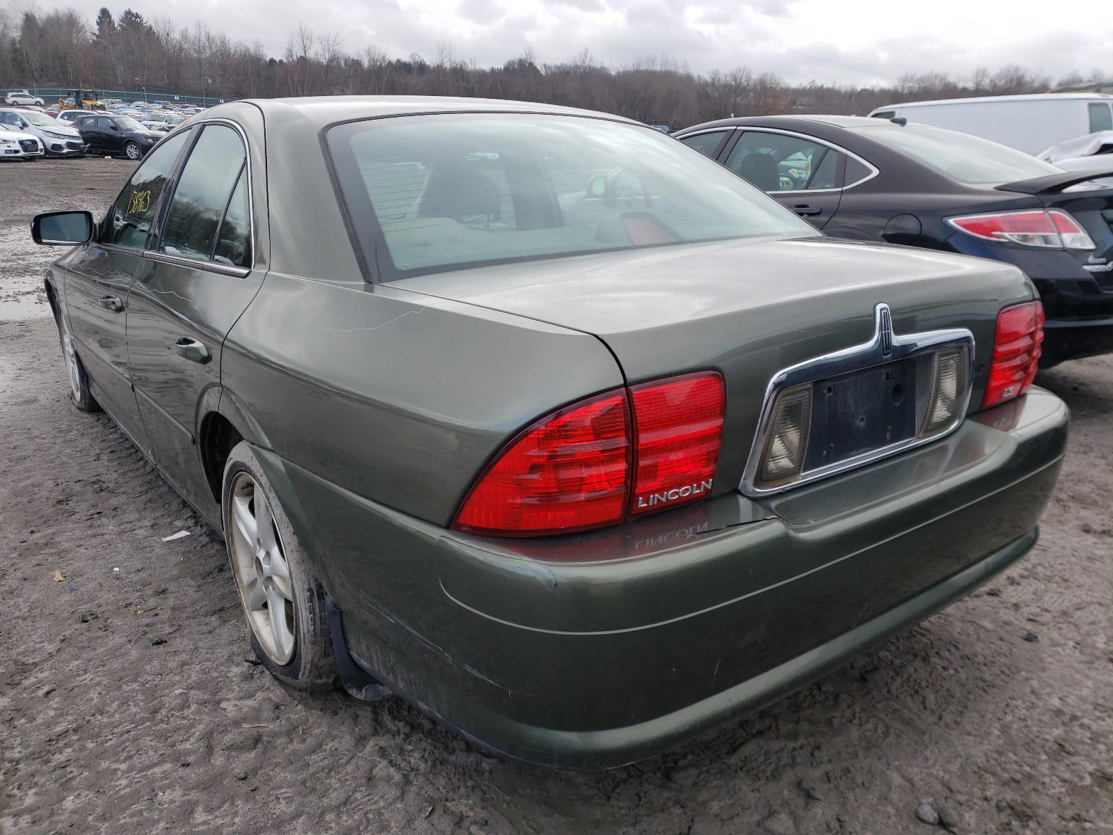 Photo 3 from auction – 2000 LINCOLN LS with VIN 1LNHM87A1YY931510