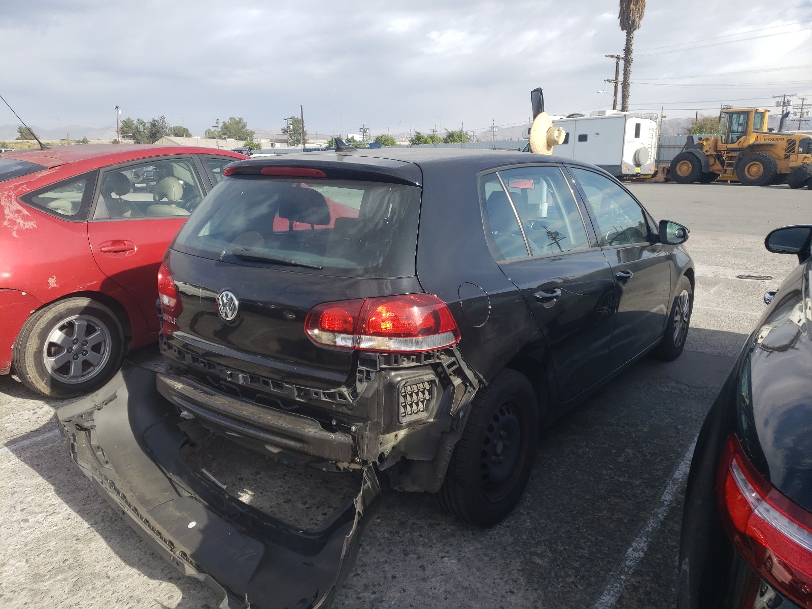 Photo 4 from auction – 2012 VOLKSWAGEN GOLF with VIN WVWDB7AJ4CW061851