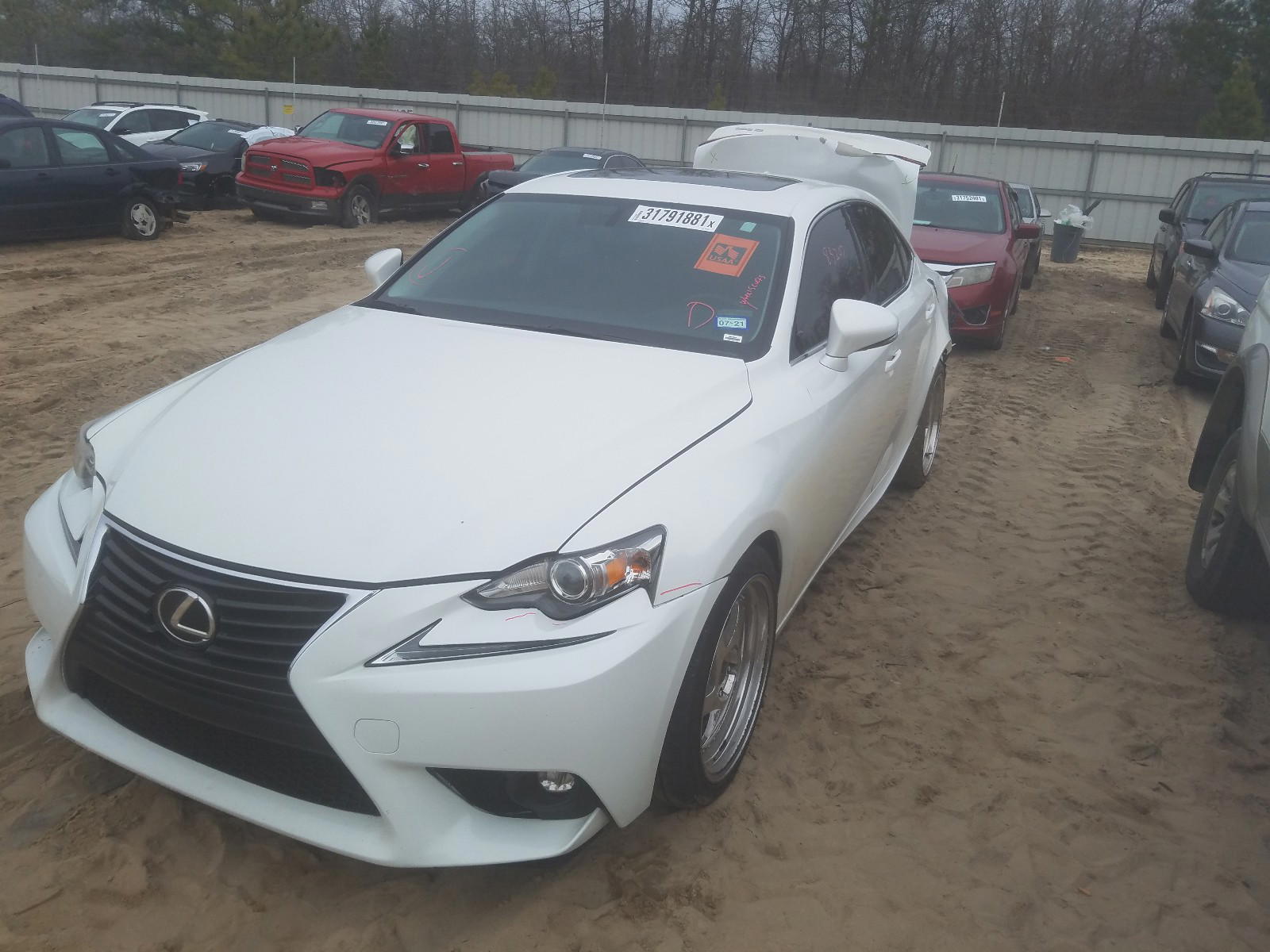 Photo 2 from auction – 2015 LEXUS IS 250 with VIN JTHBF1D23F5081286