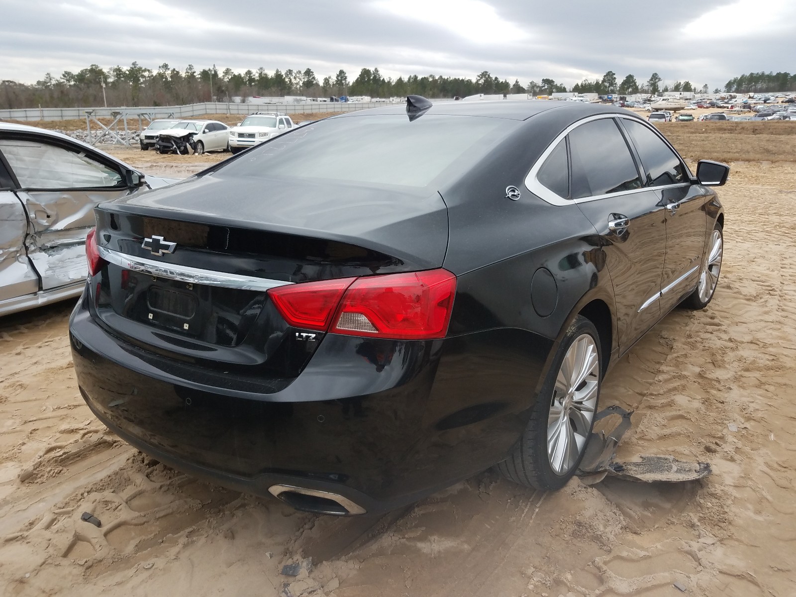 Photo 4 from auction – 2016 CHEVROLET IMPALA LTZ with VIN 2G1145S39G9199149