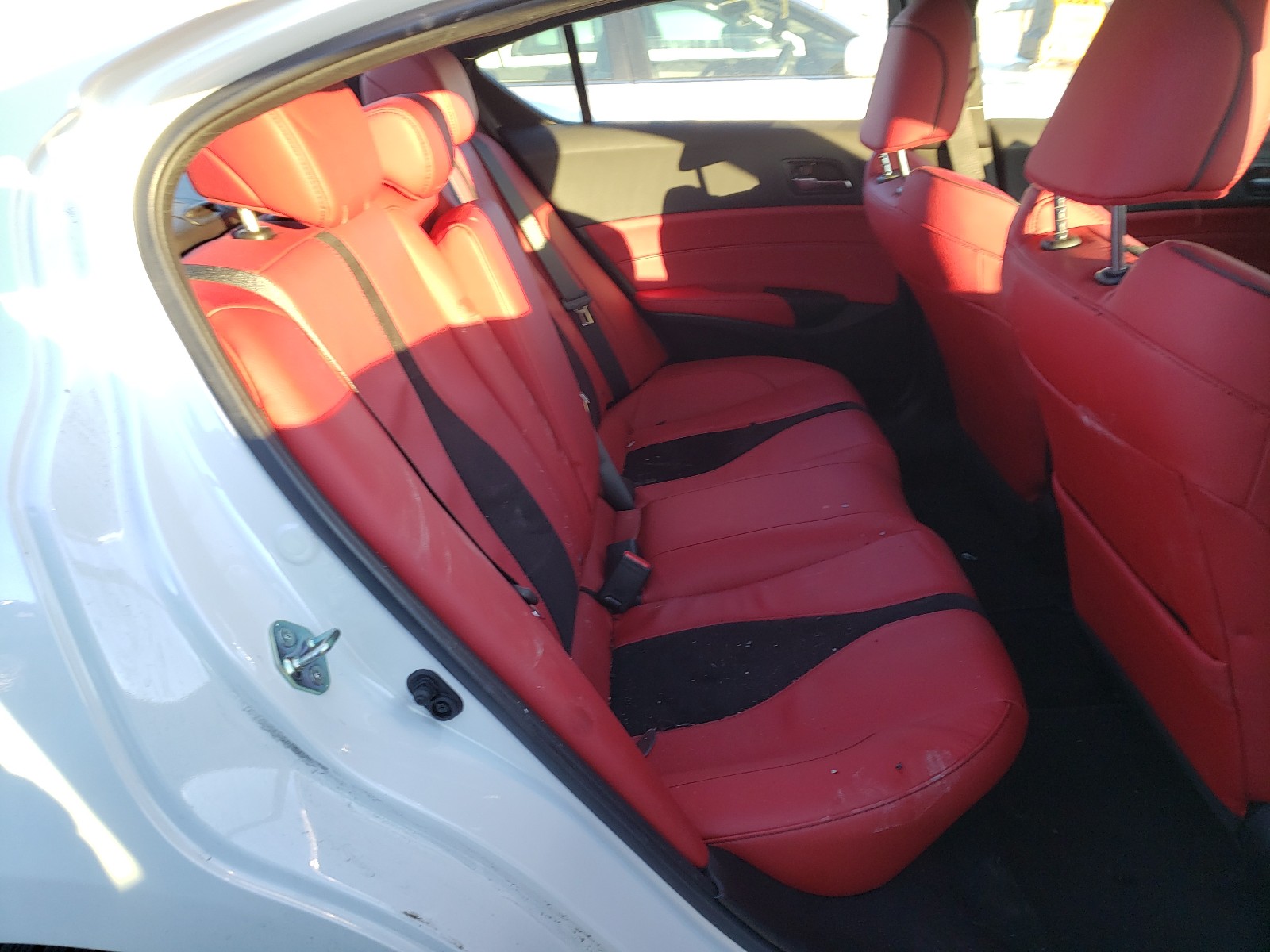 Photo 6 from auction – 2020 ACURA ILX PREMIU with VIN 19UDE2F85LA800854