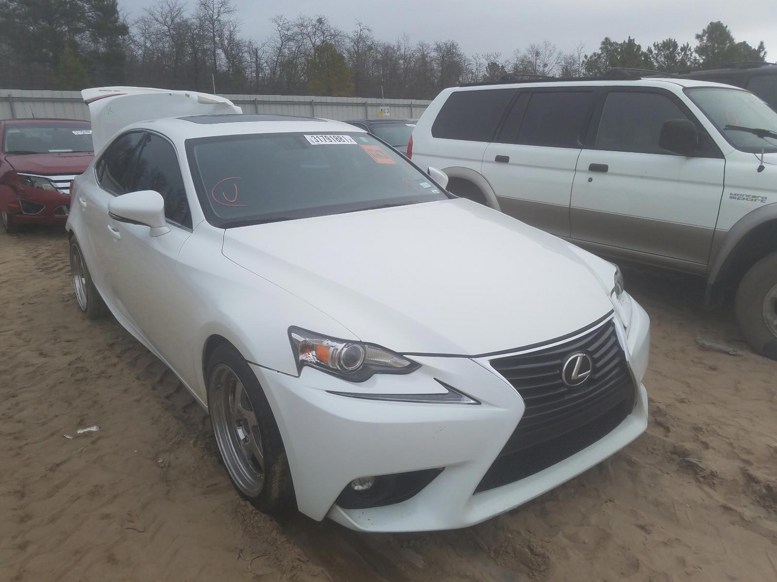 LEXUS IS 250 2015 with VIN JTHBF1D23F5081286 - Photo from auction