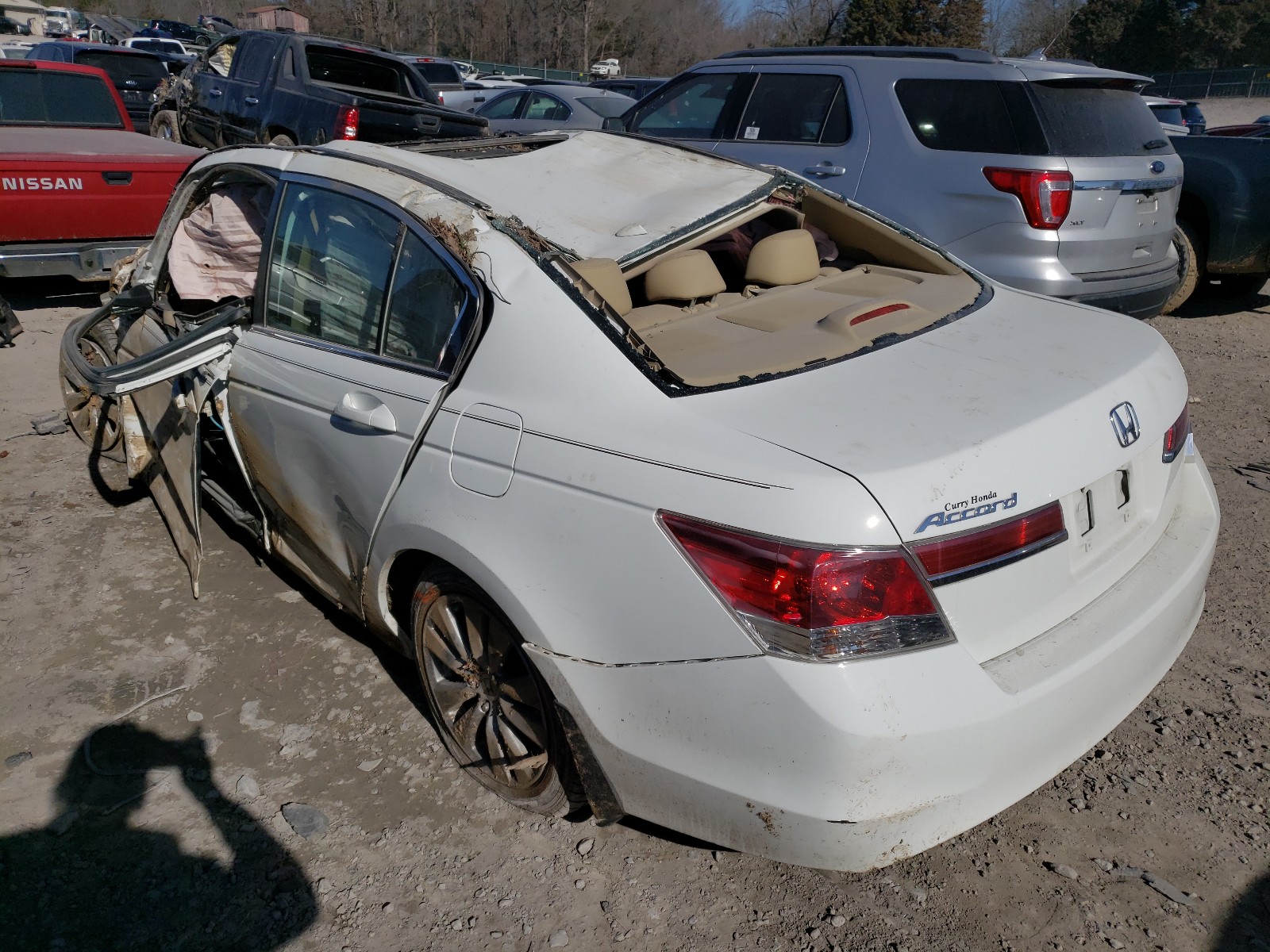 Photo 3 from auction – 2011 HONDA ACCORD EXL with VIN 1HGCP2F85BA125818