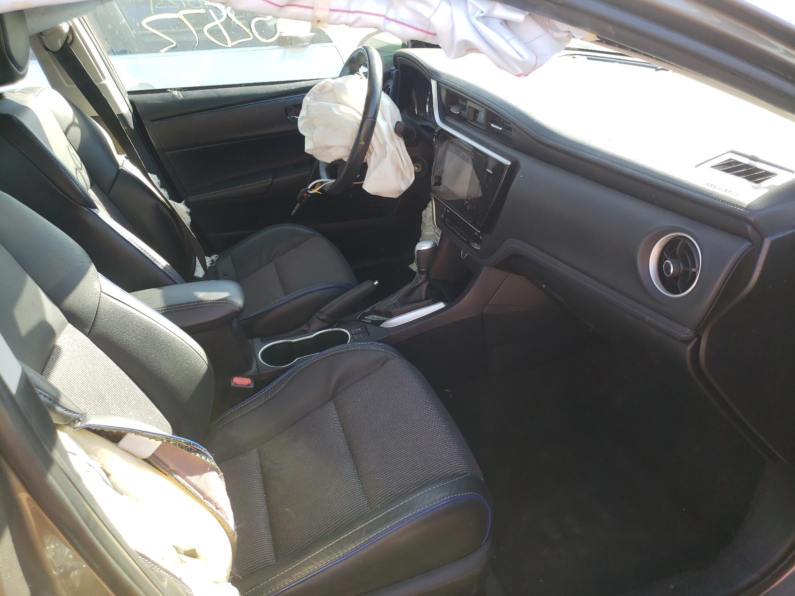 Photo 5 from auction – 2017 TOYOTA COROLLA L with VIN 2T1BURHE7HC872808