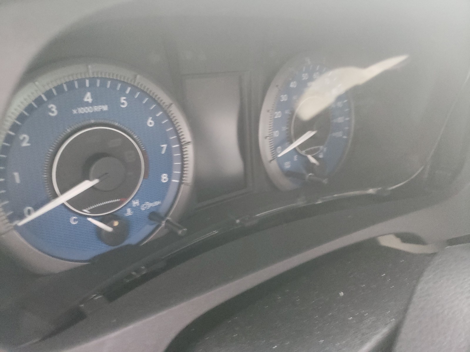 Photo 8 from auction – 2020 TOYOTA SIENNA LE with VIN 5TDKZ3DC0LS081930