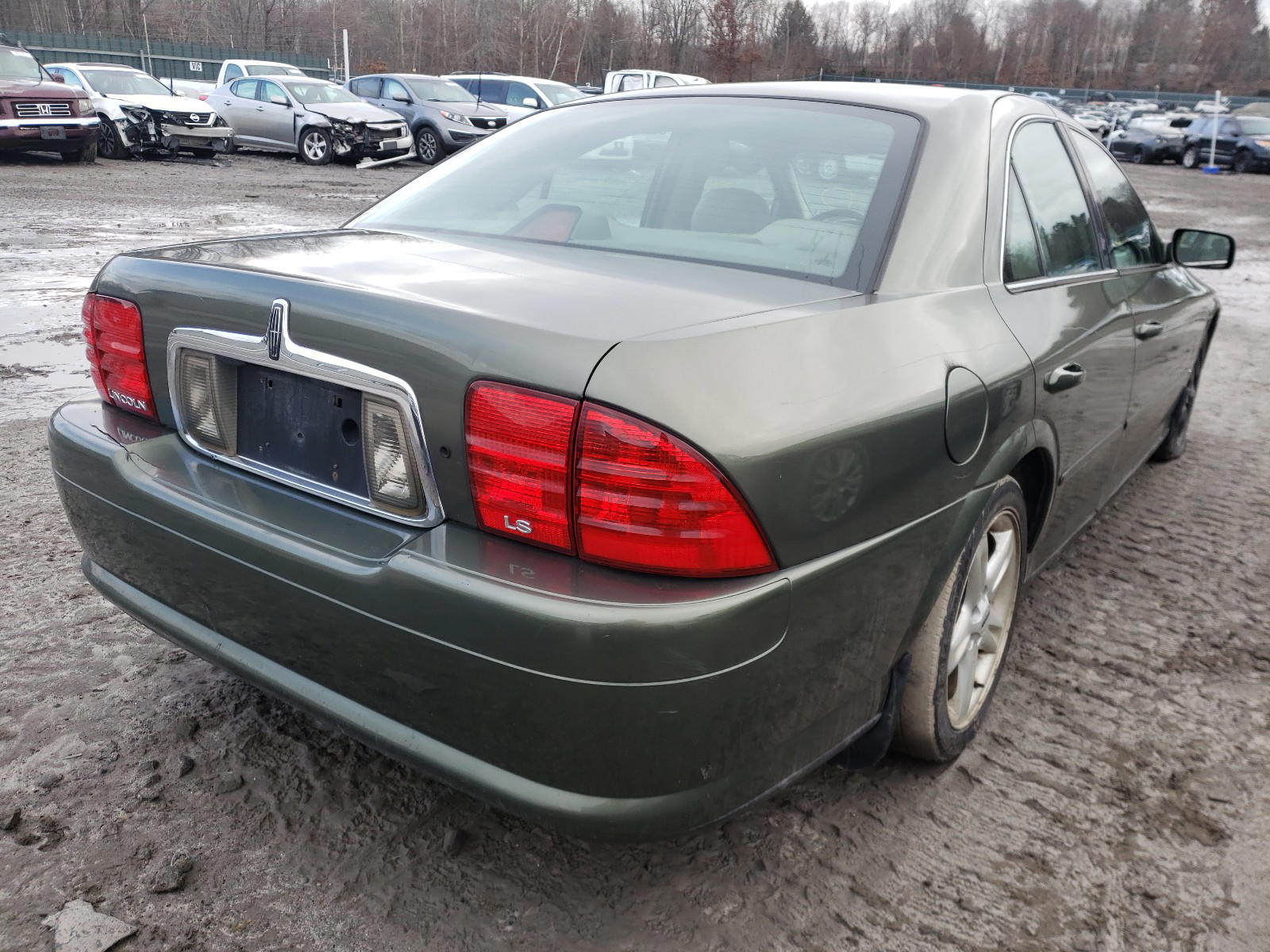 Photo 4 from auction – 2000 LINCOLN LS with VIN 1LNHM87A1YY931510