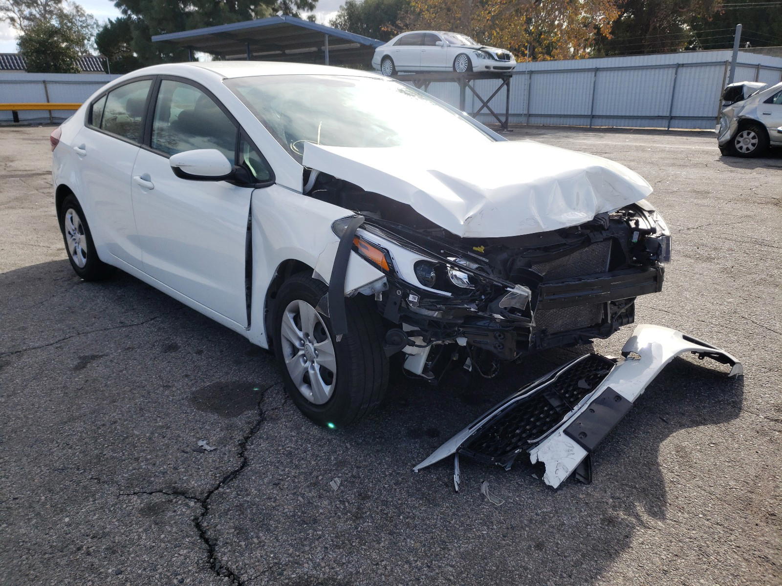 KIA FORTE 2017 with VIN 3KPFK4A78HE103497 - Photo from auction