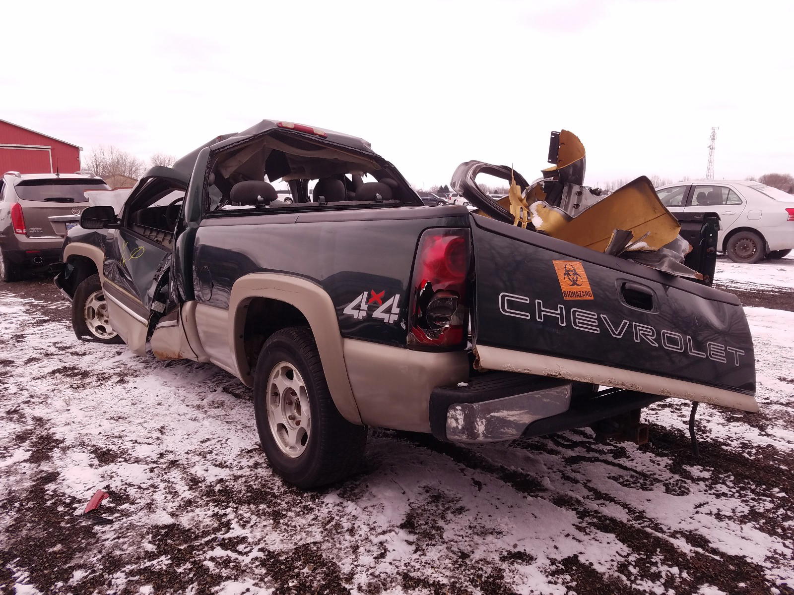 Photo 3 from auction – 2004 CHEVROLET SILVERADO with VIN 2GCEK19VX41399580