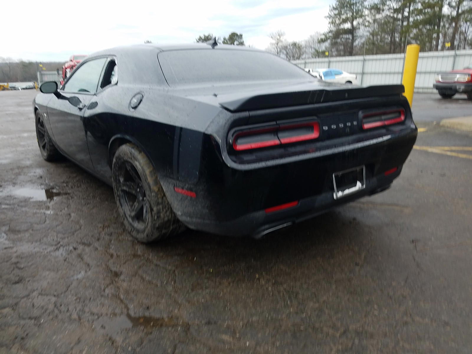 Photo 3 from auction – 2016 DODGE CHALLENGER with VIN 2C3CDZFJ5GH201991
