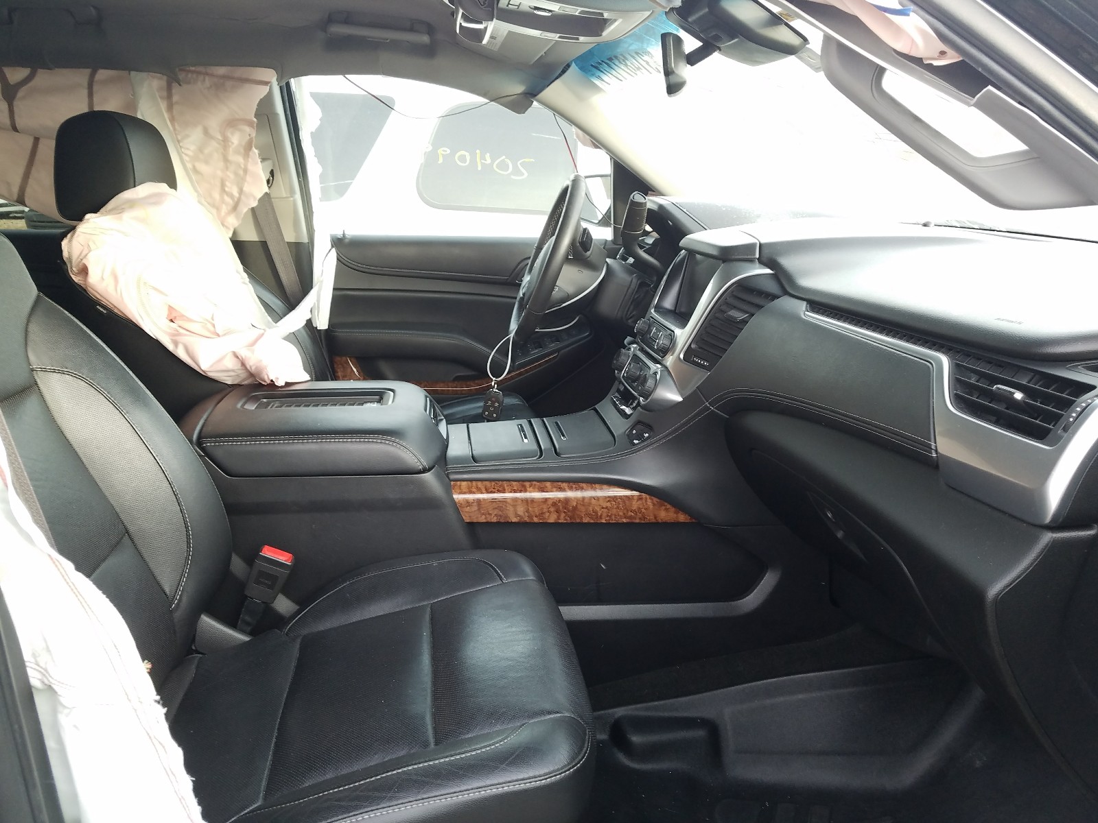 Photo 5 from auction – 2017 CHEVROLET SUBURBAN C with VIN 1GNSCJKC8HR174961