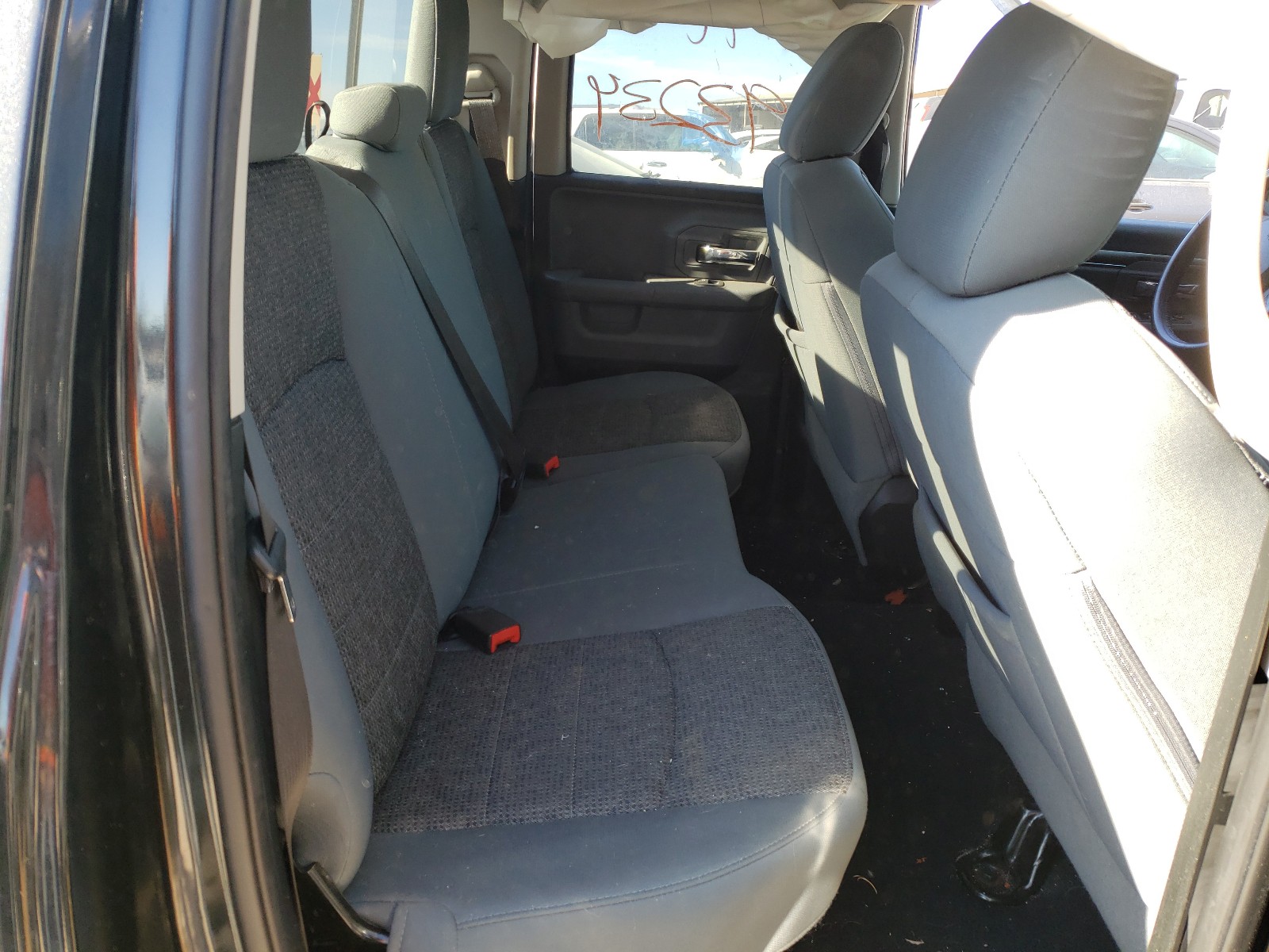 Photo 6 from auction – 2017 RAM 1500 SLT with VIN 1C6RR6GT9HS804059