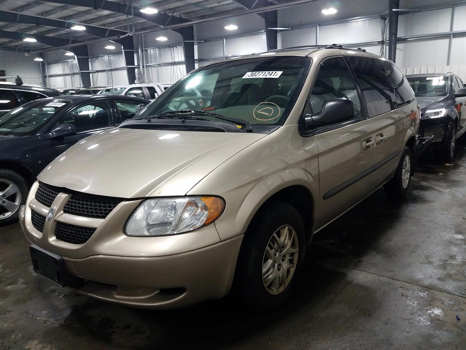 Photo 2 from auction – 2002 DODGE GRAND CARA with VIN 1B4GP443X2B726605