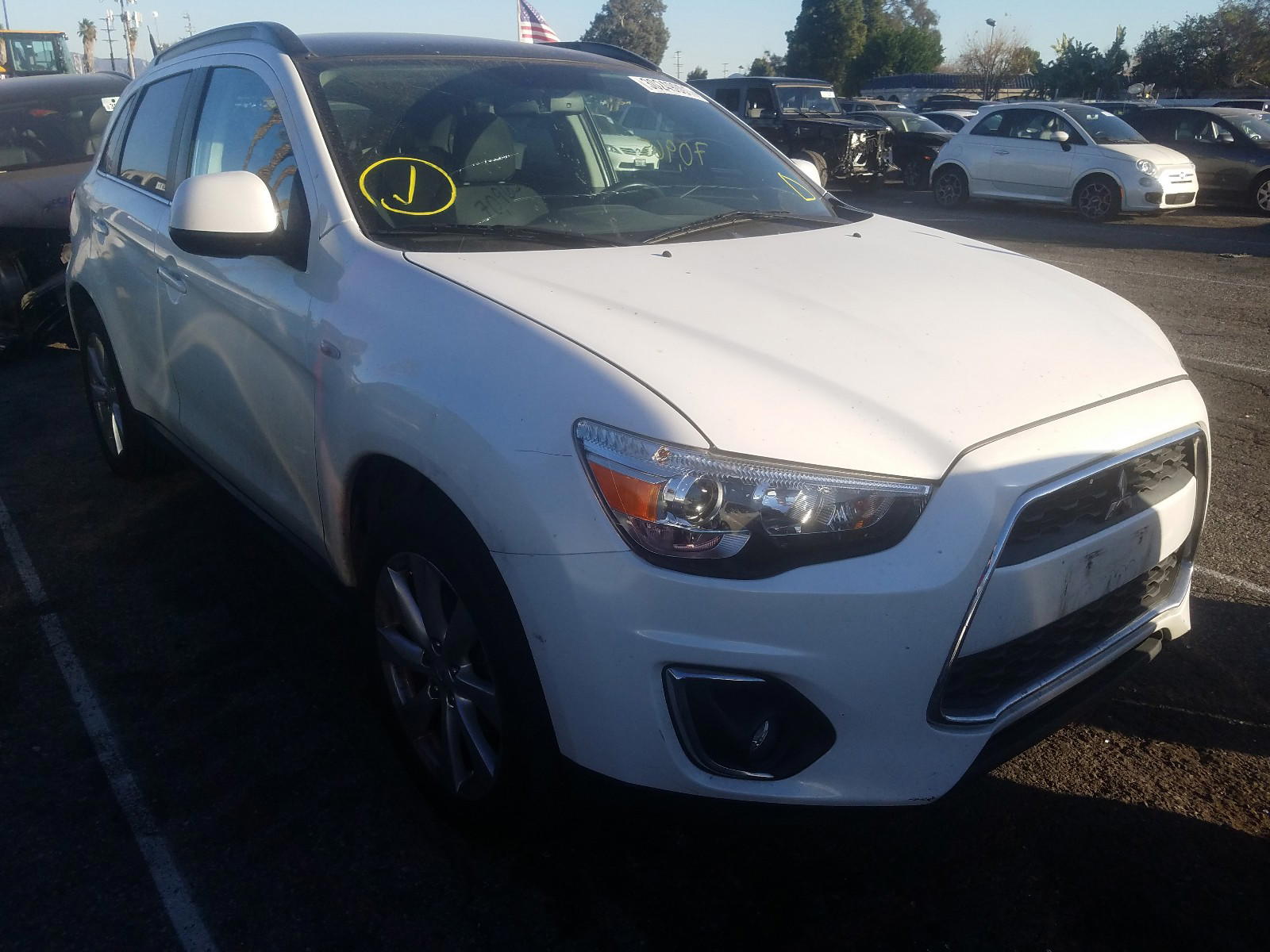 MITSUBISHI OUTLANDER 2014 with VIN 4A4AP4AU3EE012249 - Photo from auction