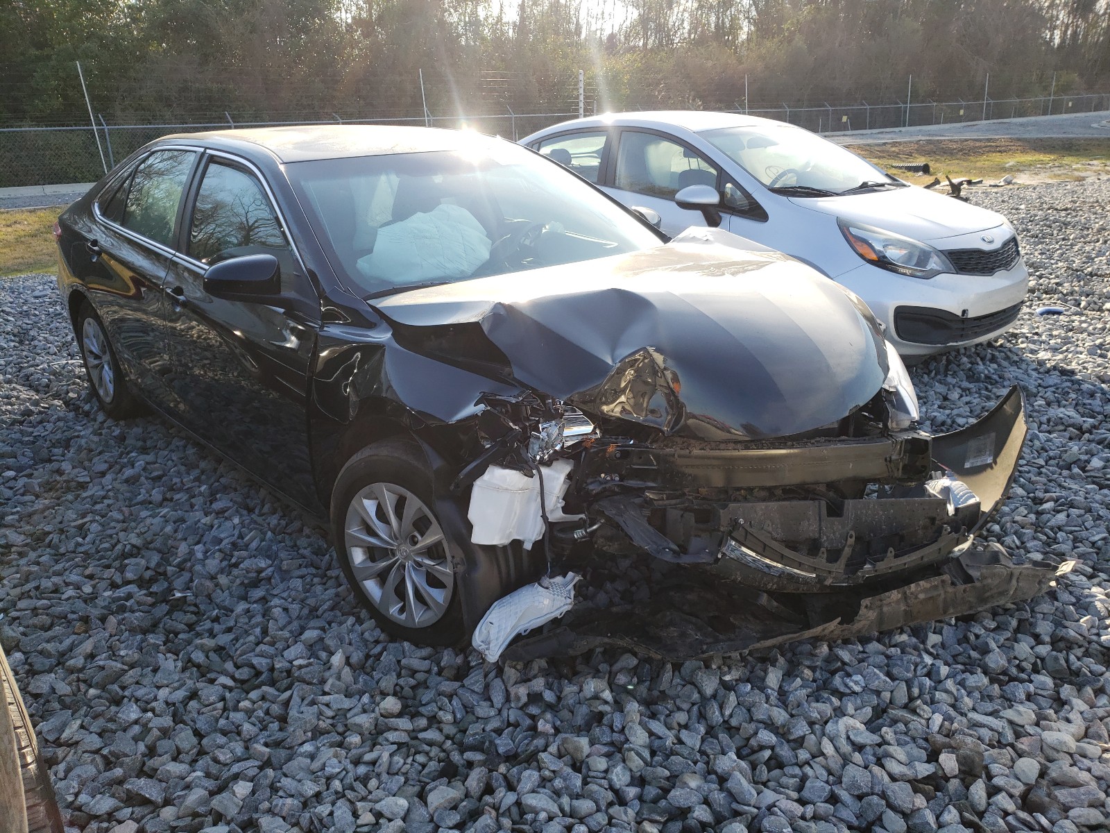 Photo 1 from auction – 2017 TOYOTA CAMRY LE with VIN 4T1BF1FK0HU359287