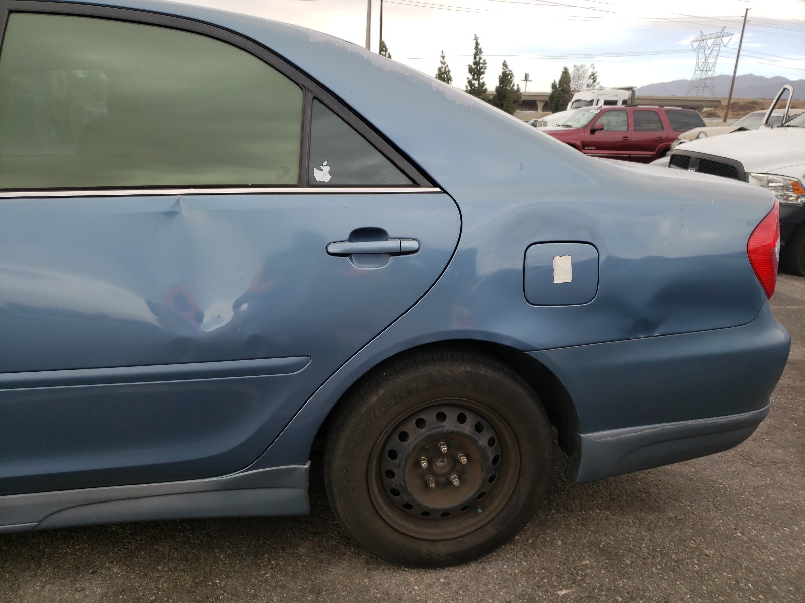 Photo 9 from auction – 2004 TOYOTA CAMRY LE with VIN 4T1BE32K64U898639