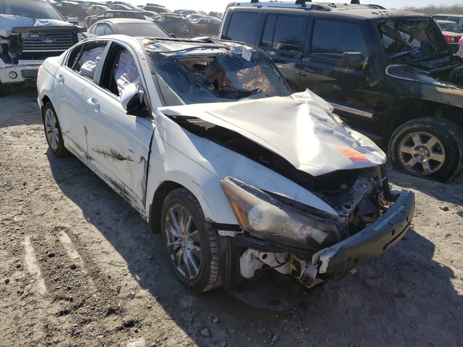 HONDA ACCORD EXL 2011 with VIN 1HGCP2F85BA125818 - Photo from auction