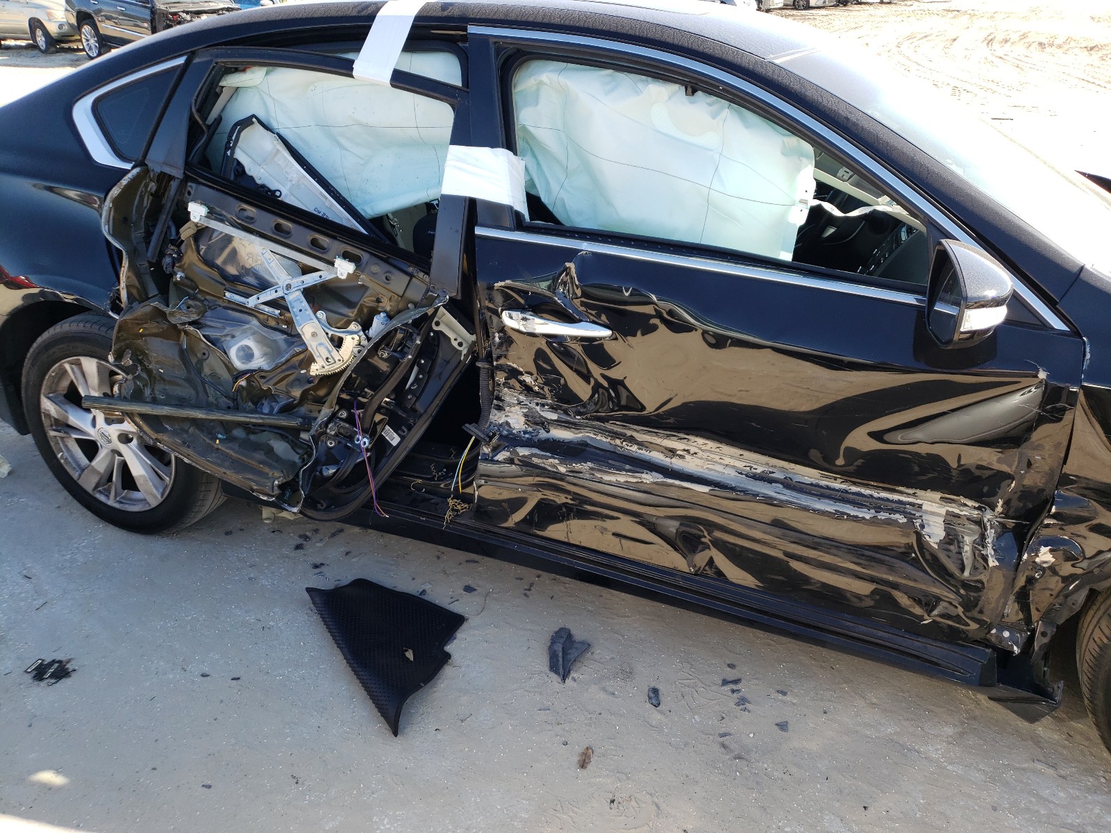 Photo 9 from auction – 2015 NISSAN ALTIMA 2.5 with VIN 1N4AL3AP3FC595576