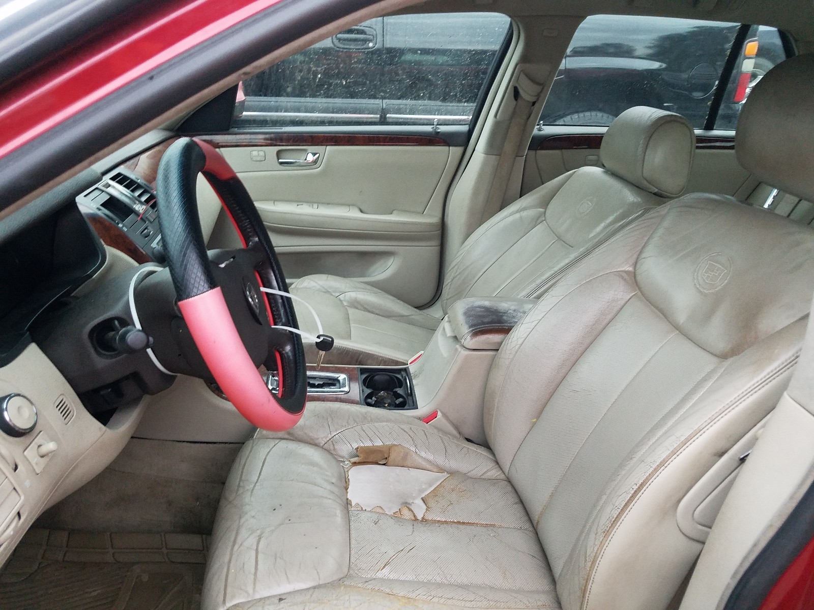 Photo 5 from auction – 2007 CADILLAC DTS with VIN 1G6KD57Y27U141101